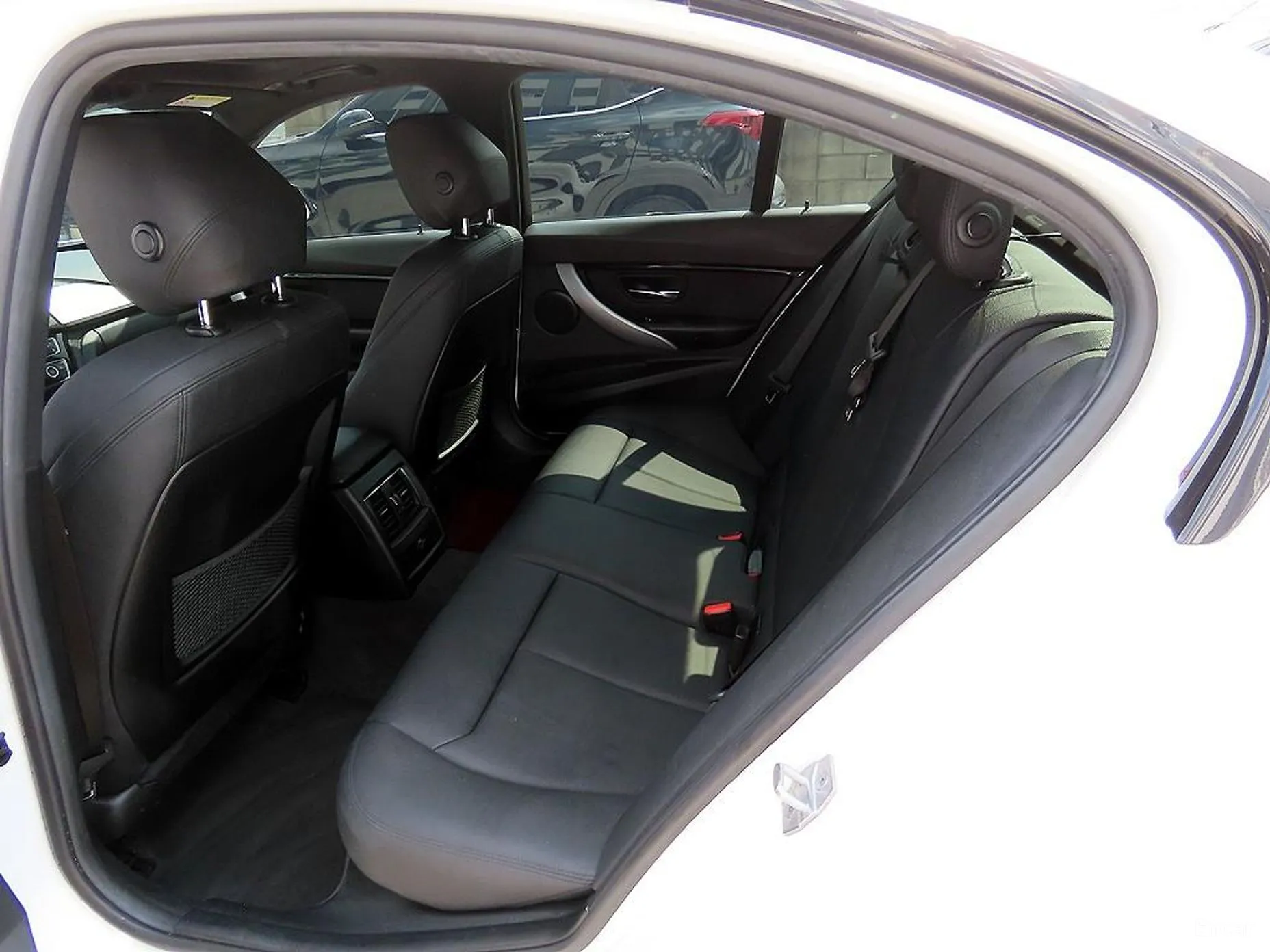 BMW 3 Series (F30) превью 6
