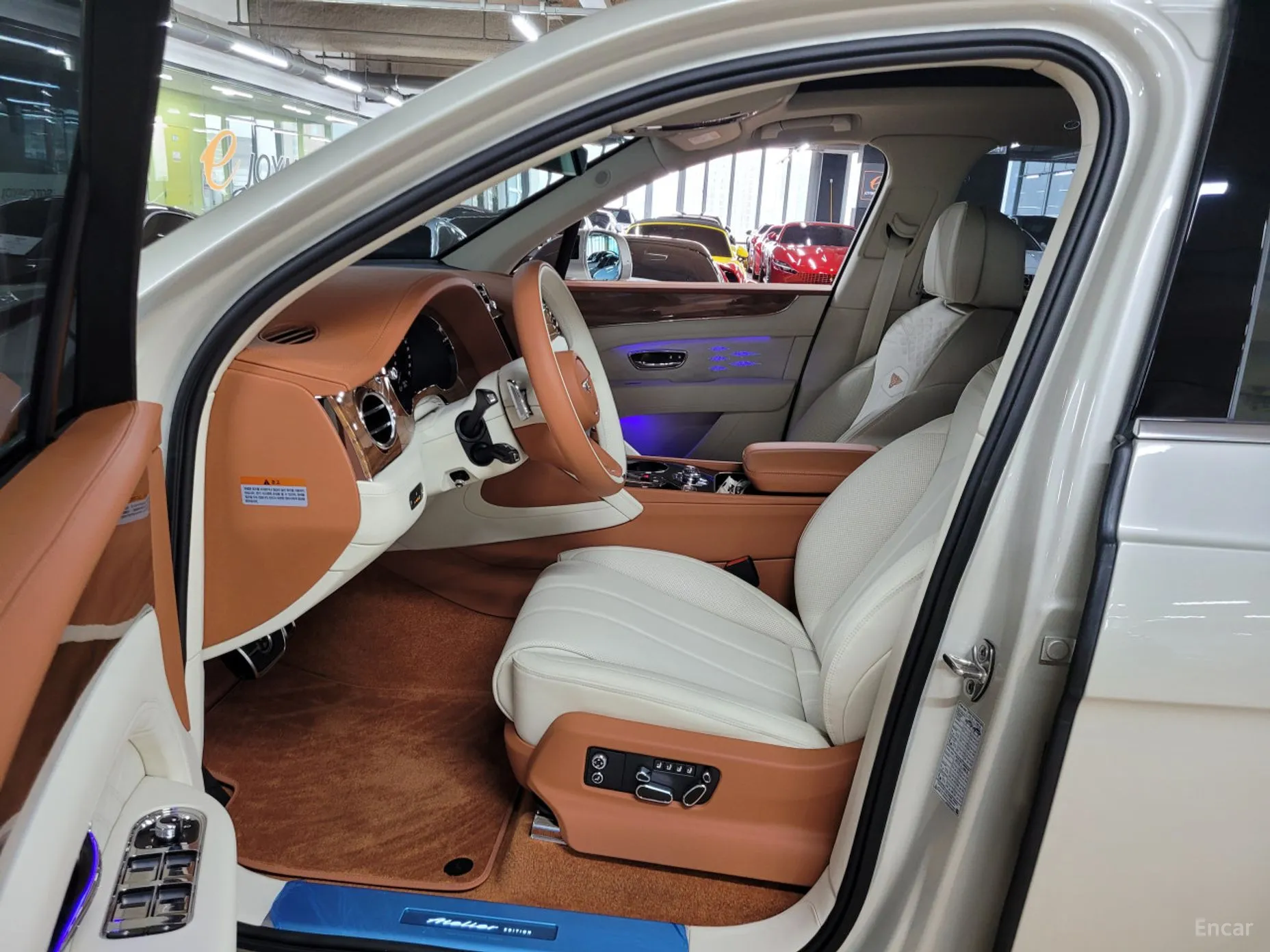 Bentley Bentayga превью 10