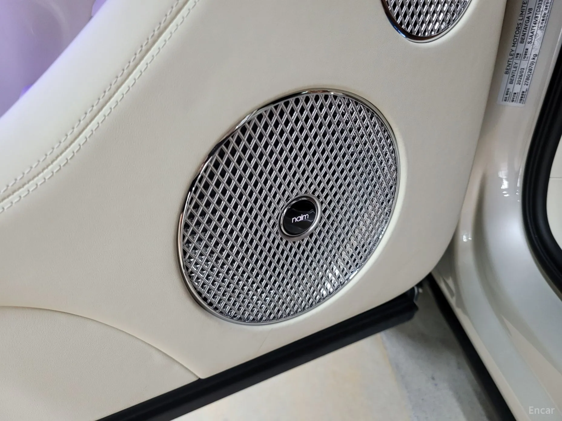 Bentley Bentayga превью 16