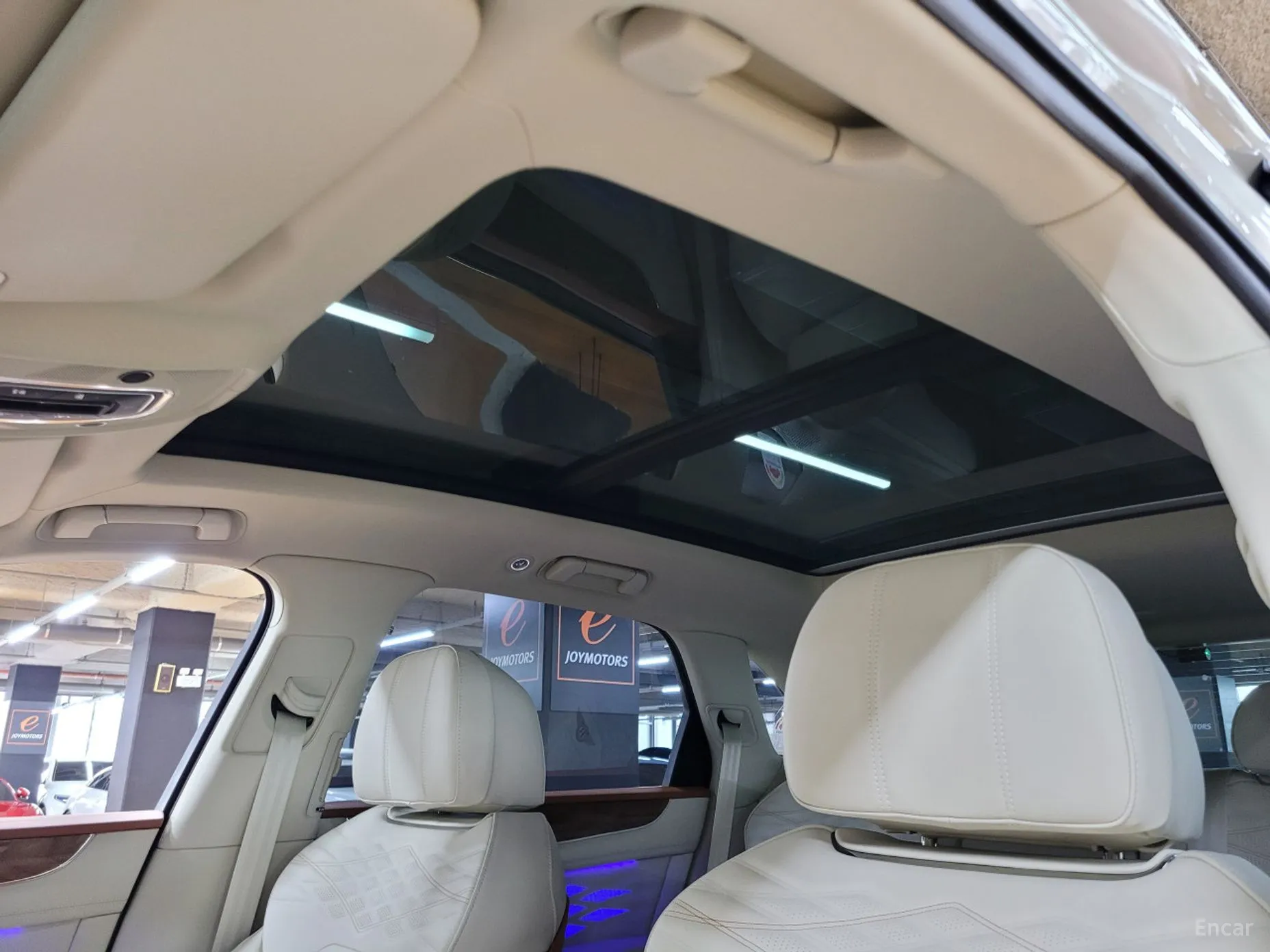 Bentley Bentayga превью 17