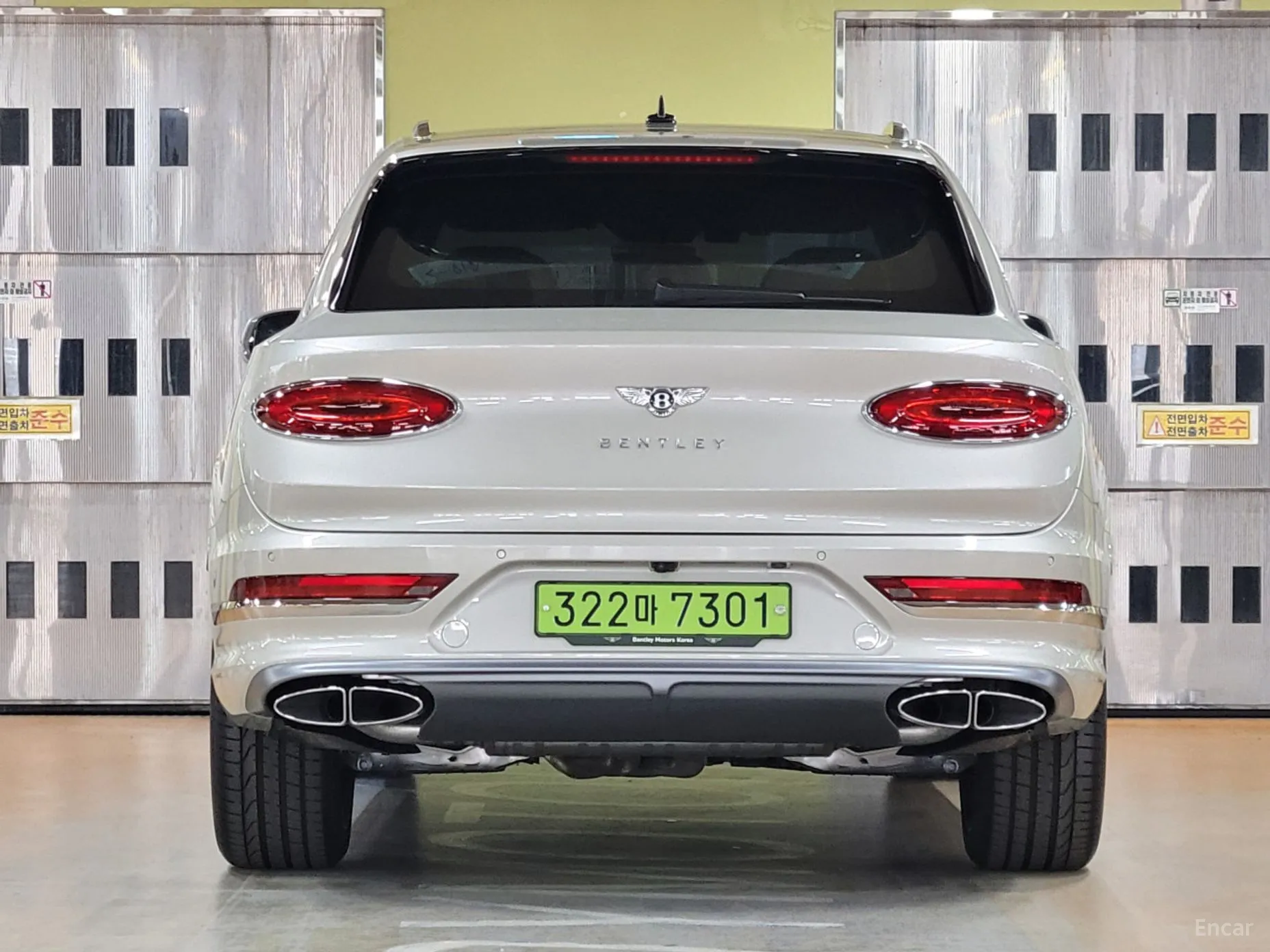 Bentley Bentayga превью 4