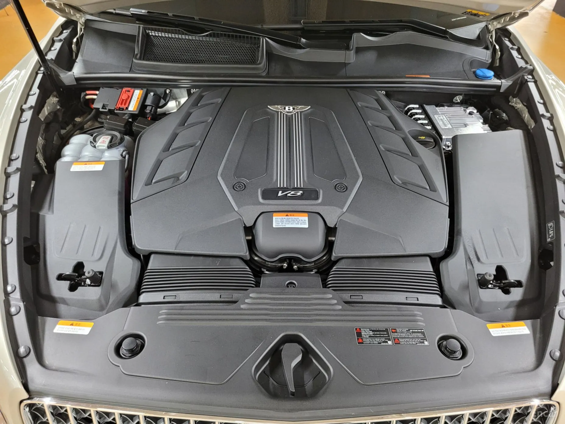 Bentley Bentayga превью 6