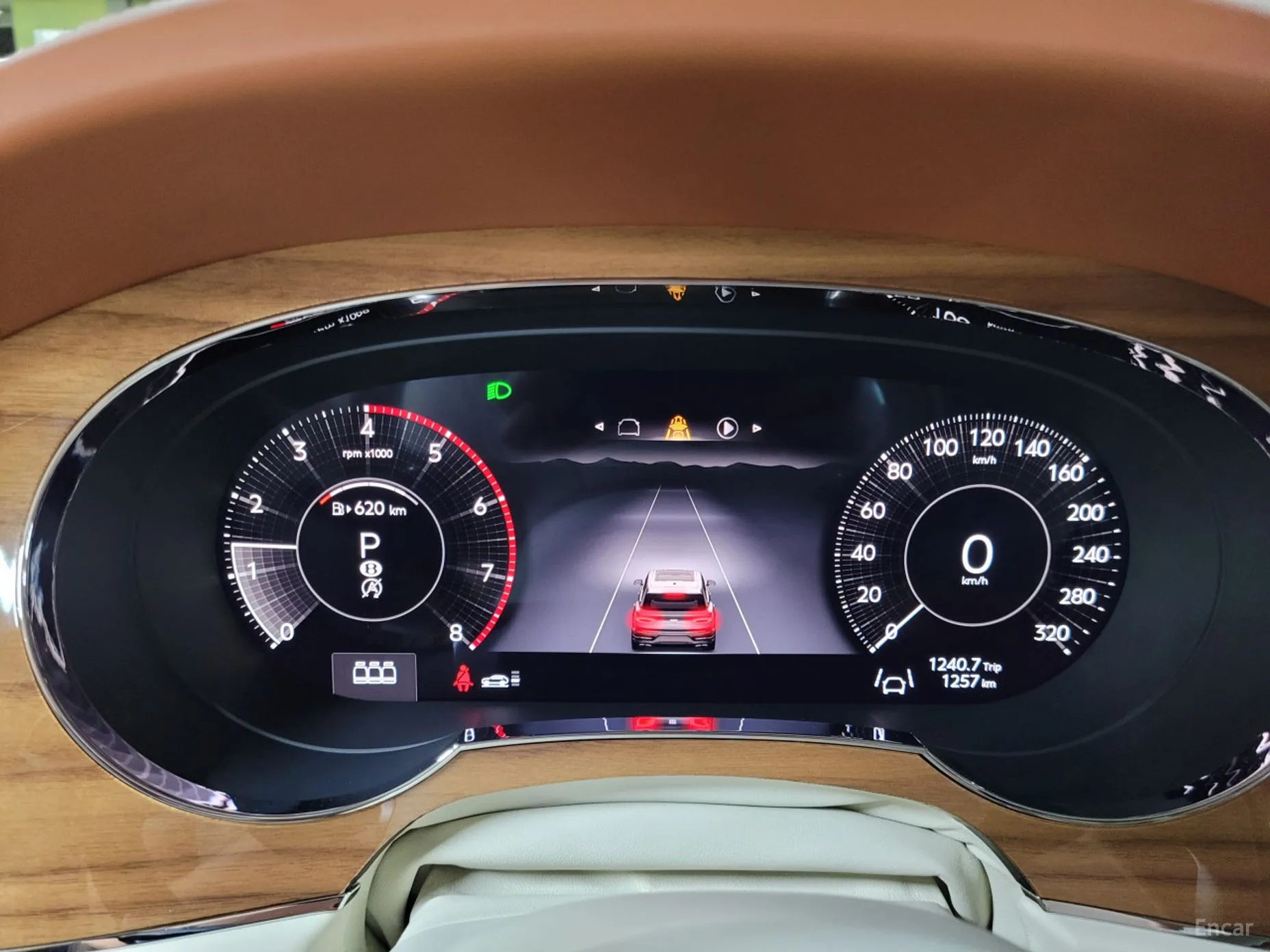 Bentley Bentayga превью 8