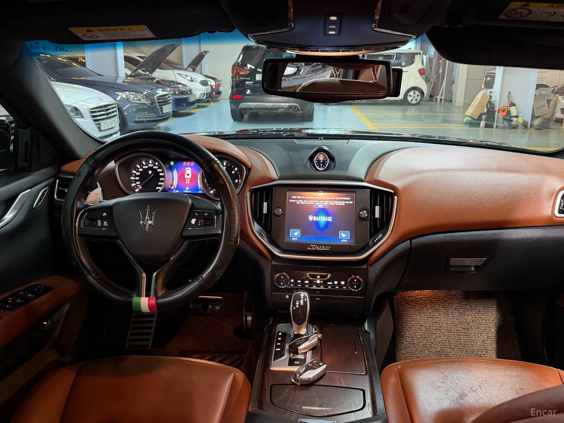 Maserati Ghibli превью 7