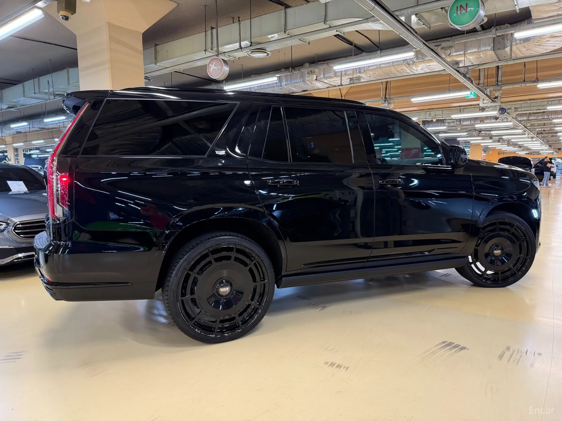 Cadillac Escalade 5th Generation превью 4