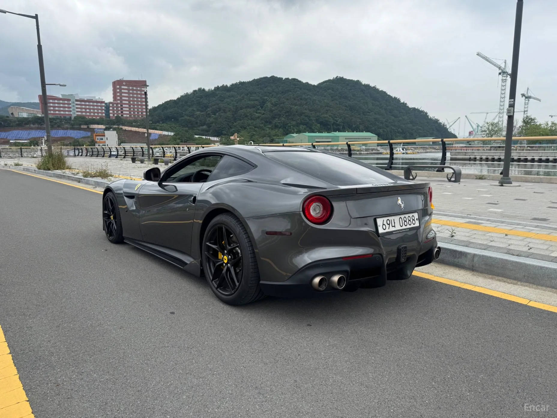 Ferrari F12 Berlinetta превью 4