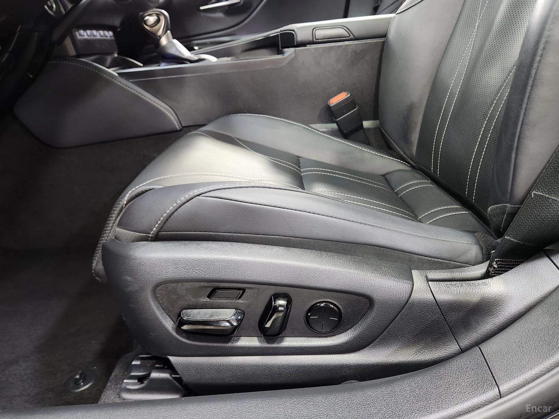 Lexus ES300h 7th Generation превью 10