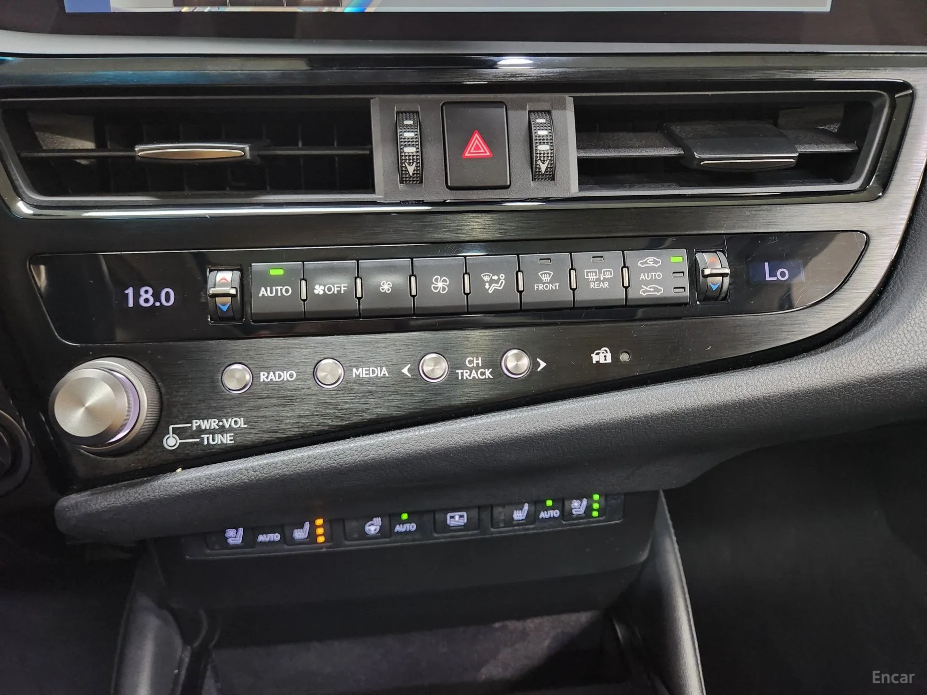Lexus ES300h 7th Generation превью 11