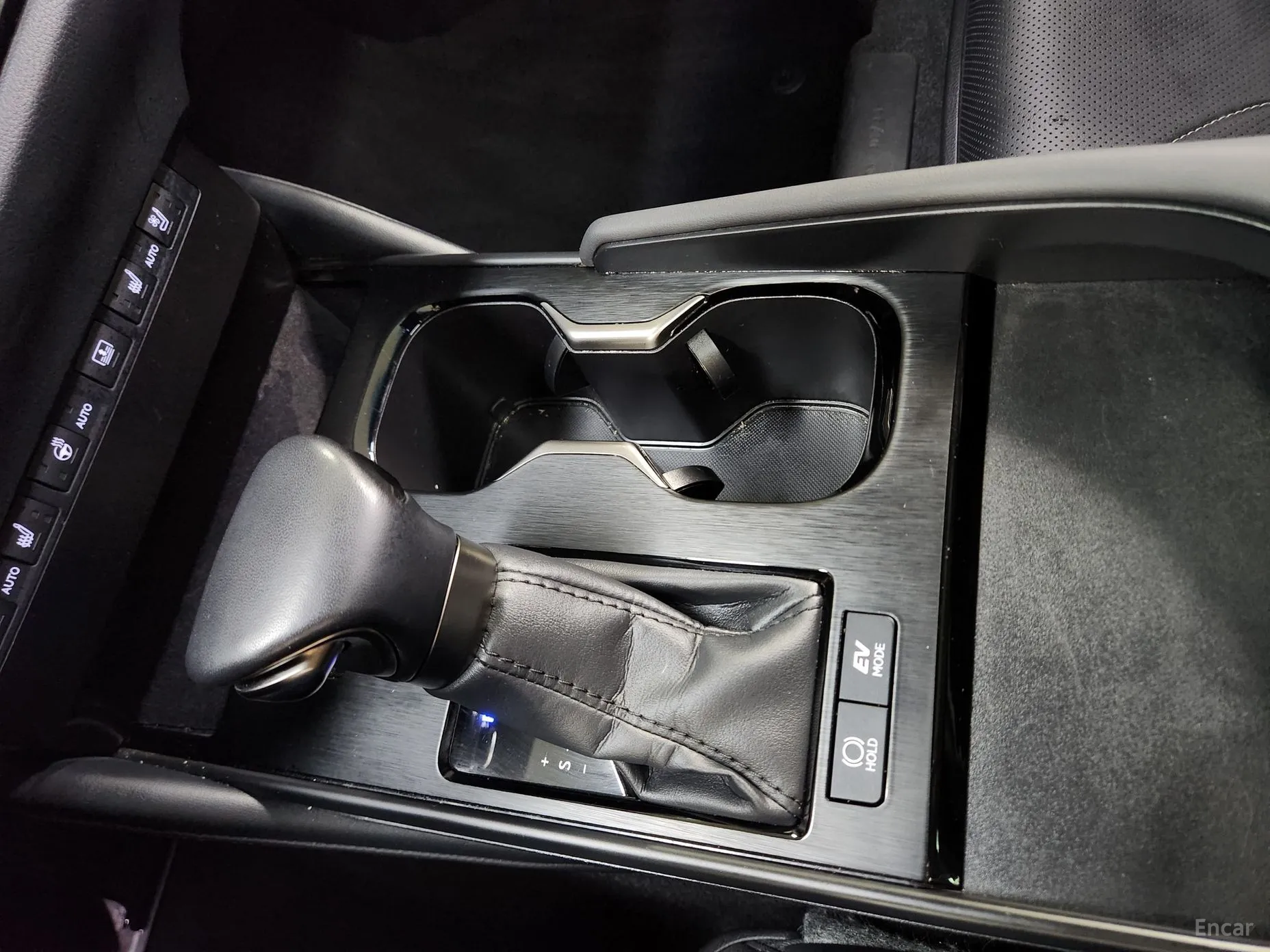 Lexus ES300h 7th Generation превью 12