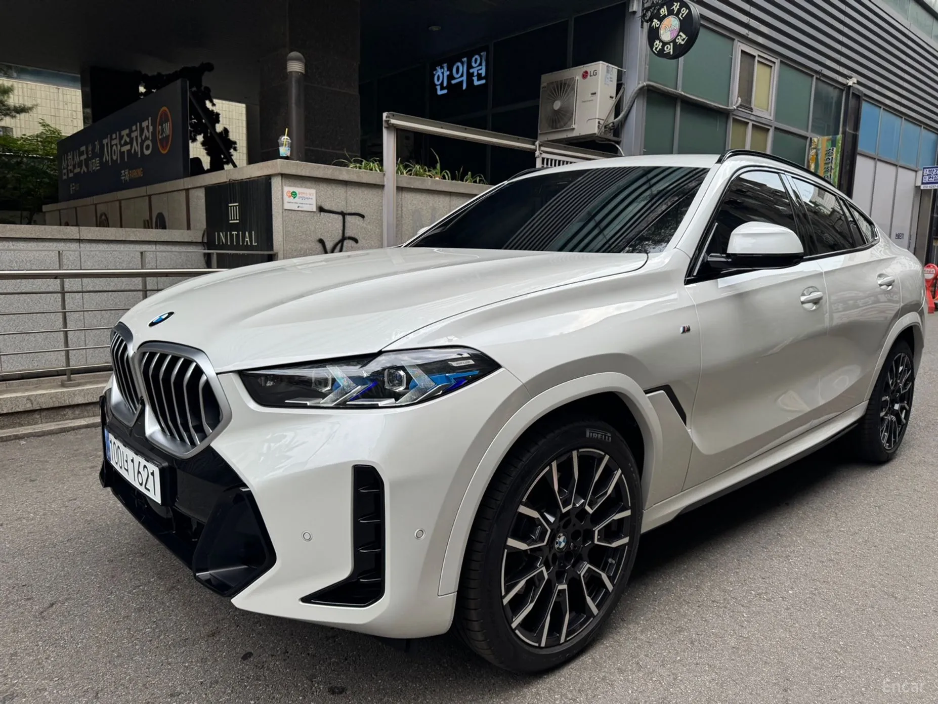 BMW X6 (G06)