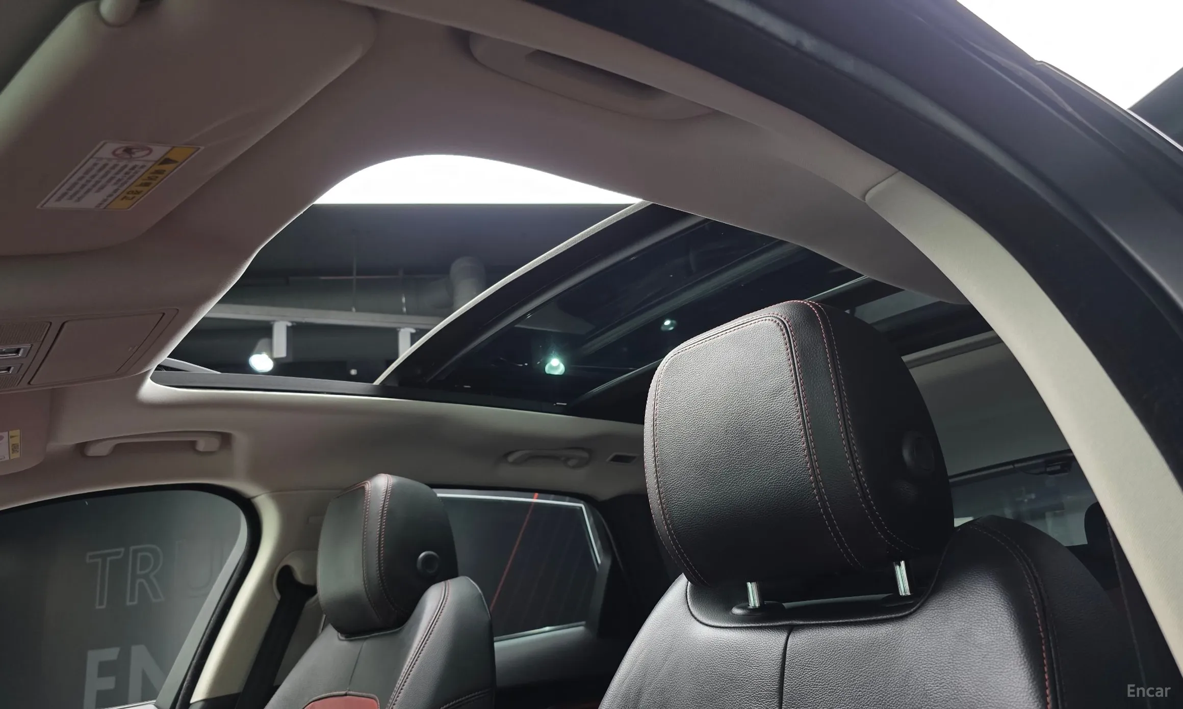 Jaguar F-PACE превью 15
