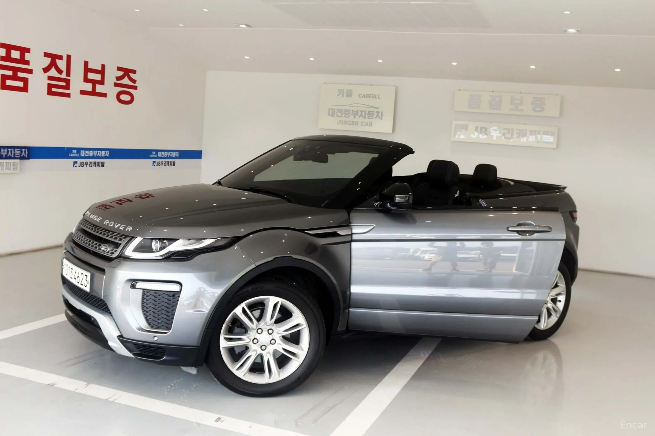 Land Rover Range Rover Evoque превью 12