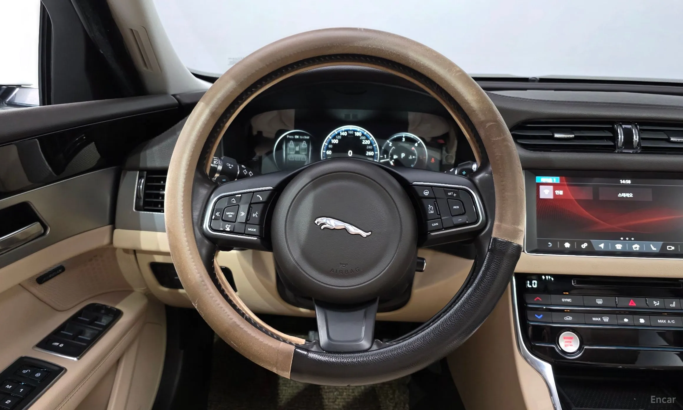 Jaguar XF (x260) превью 13