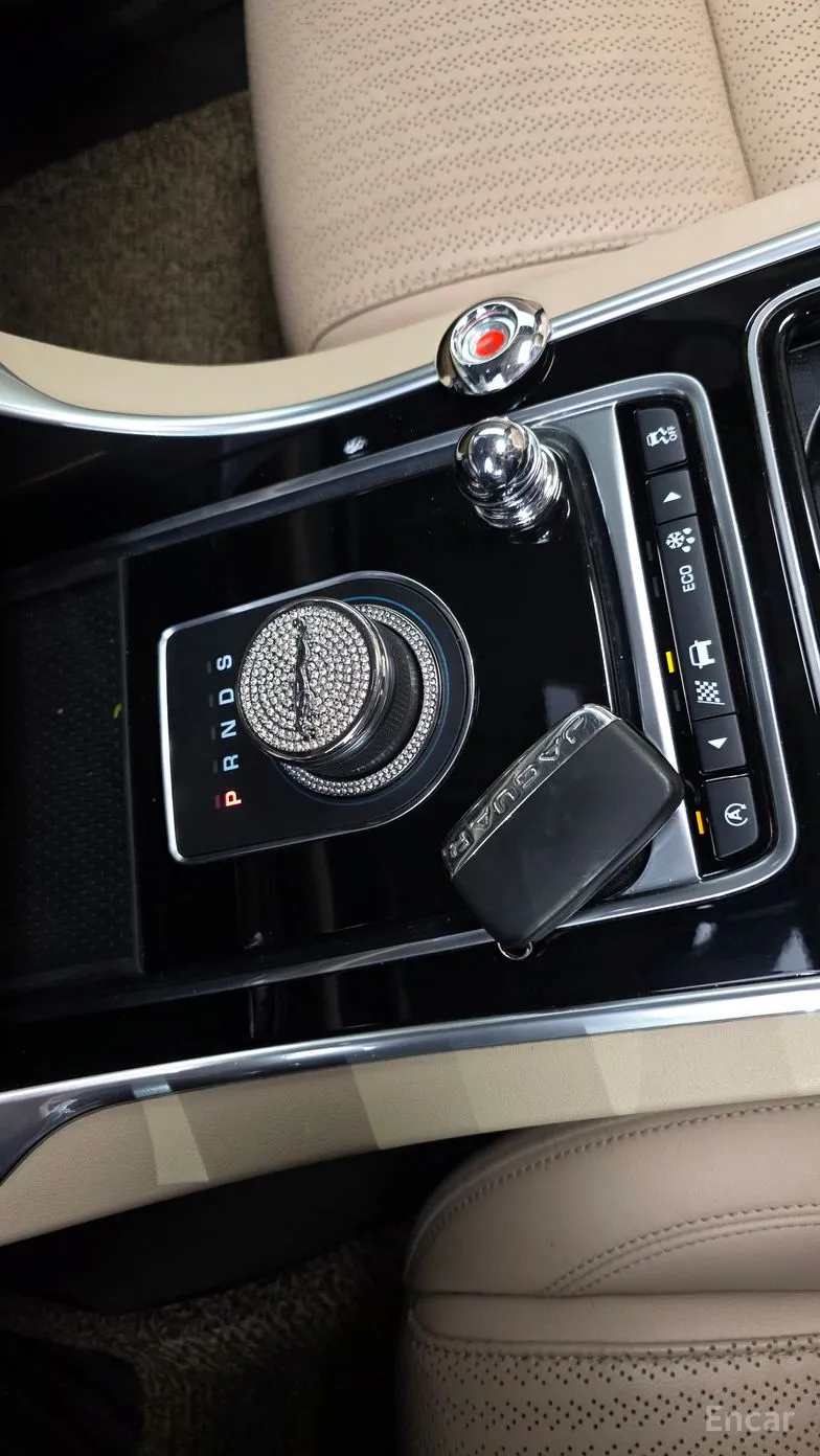Jaguar XF (x260) превью 9