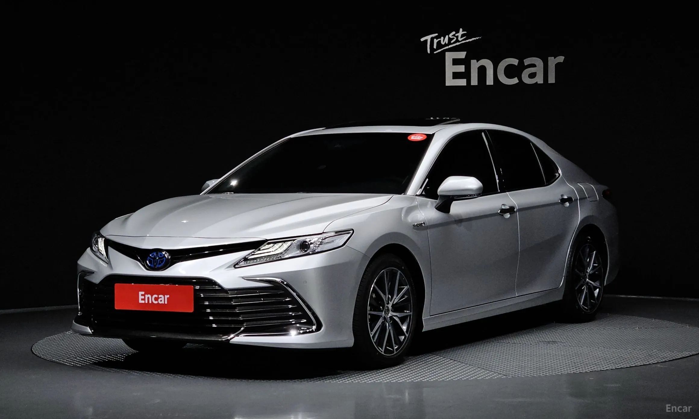 Camry (XV70)