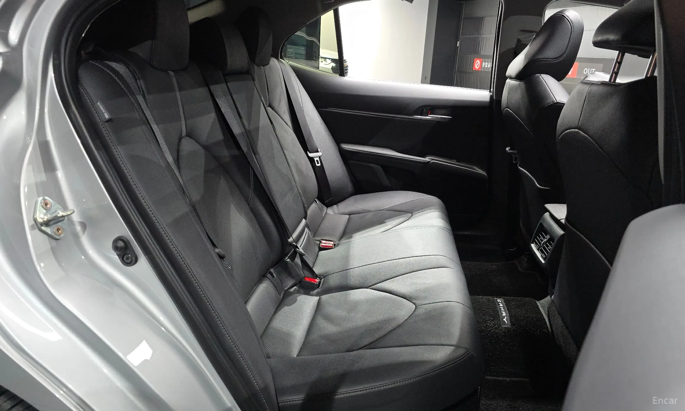 Toyota Camry (XV70) превью 11