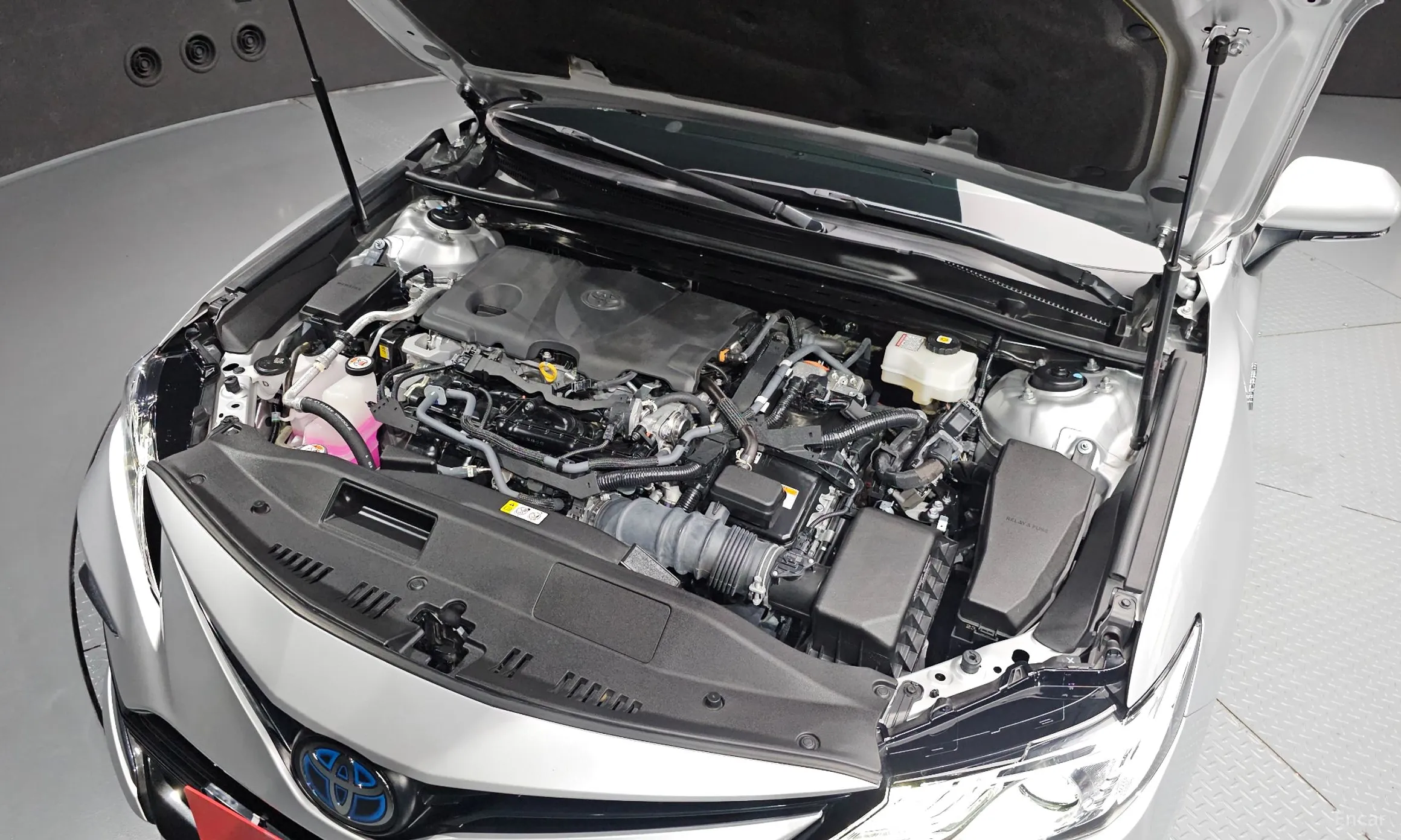 Toyota Camry (XV70) превью 6