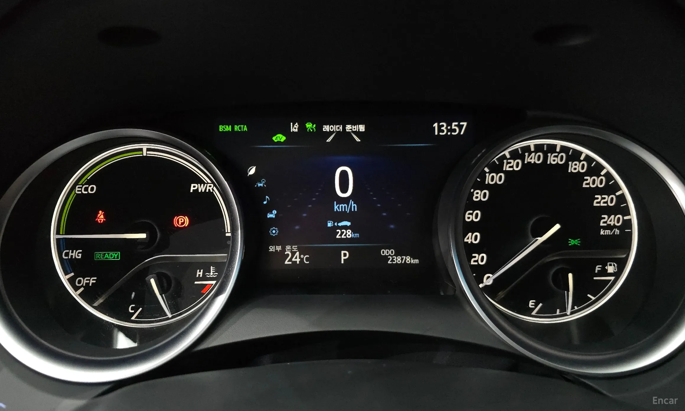 Toyota Camry (XV70) превью 8