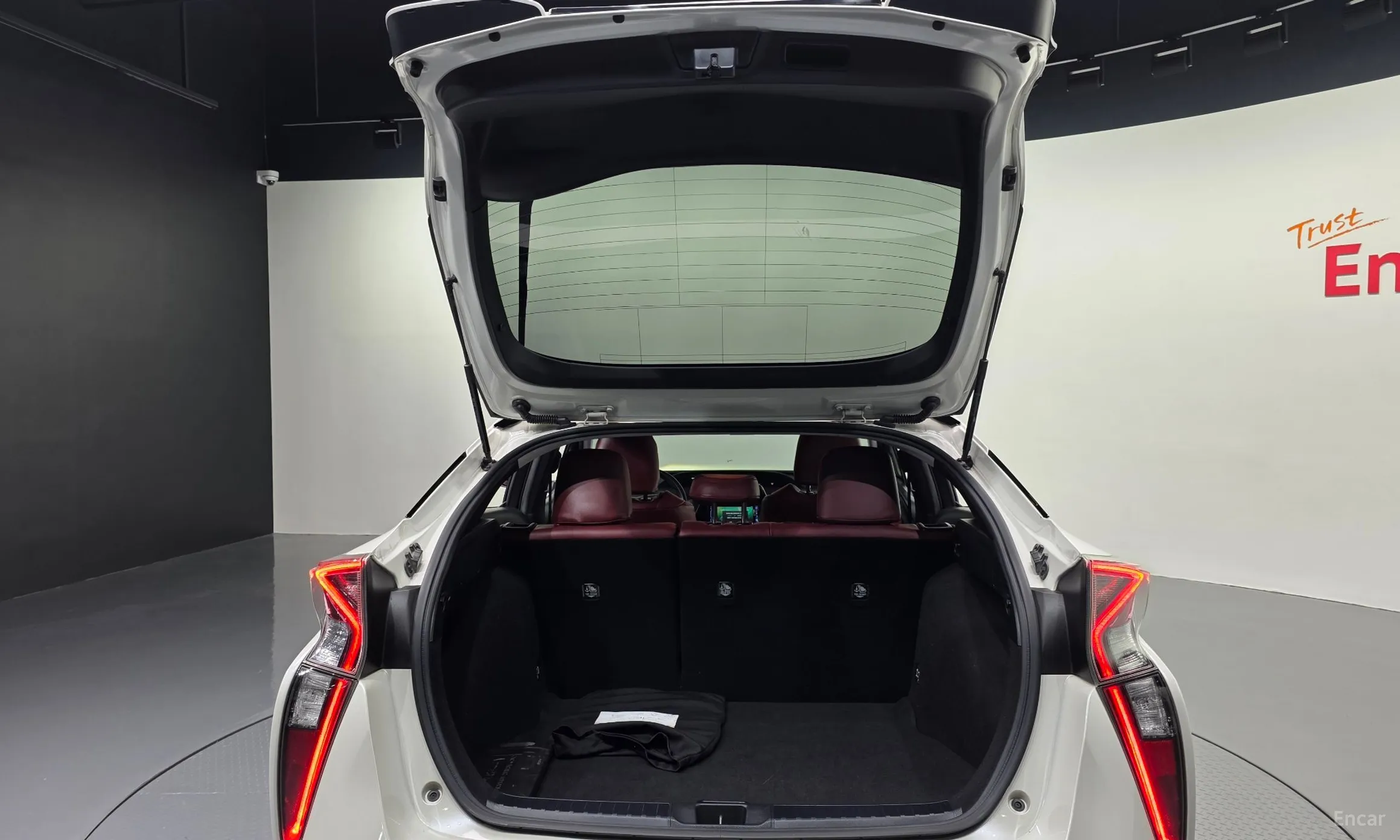 Toyota Prius 4th Generation превью 20