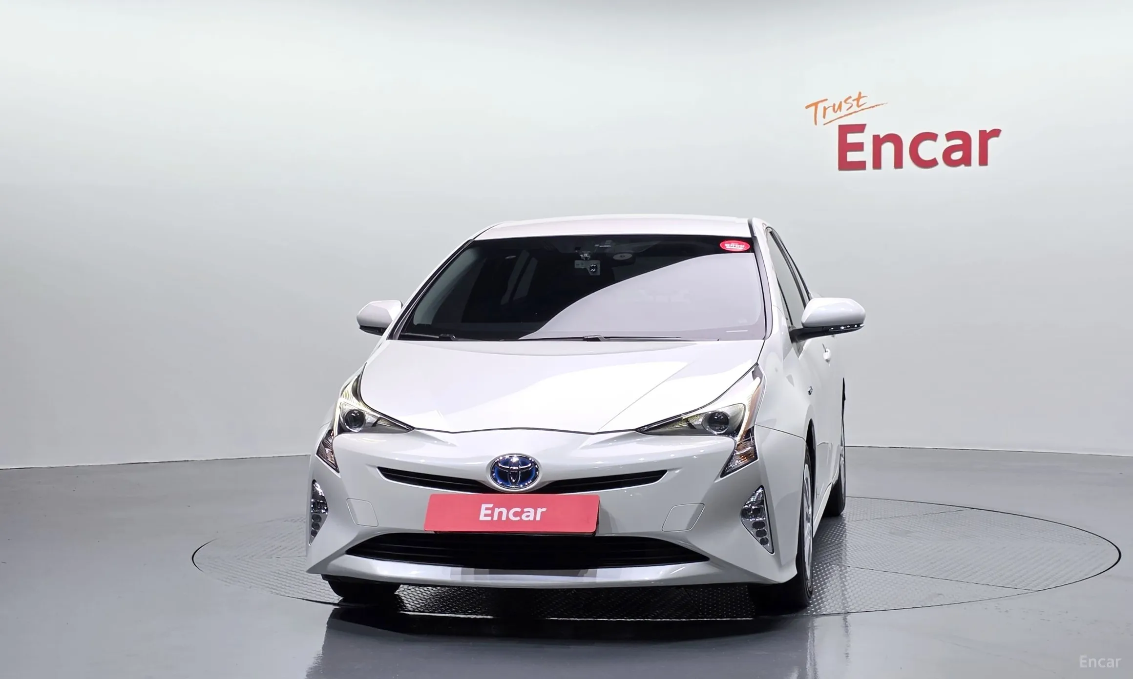 Toyota Prius 4th Generation превью 3