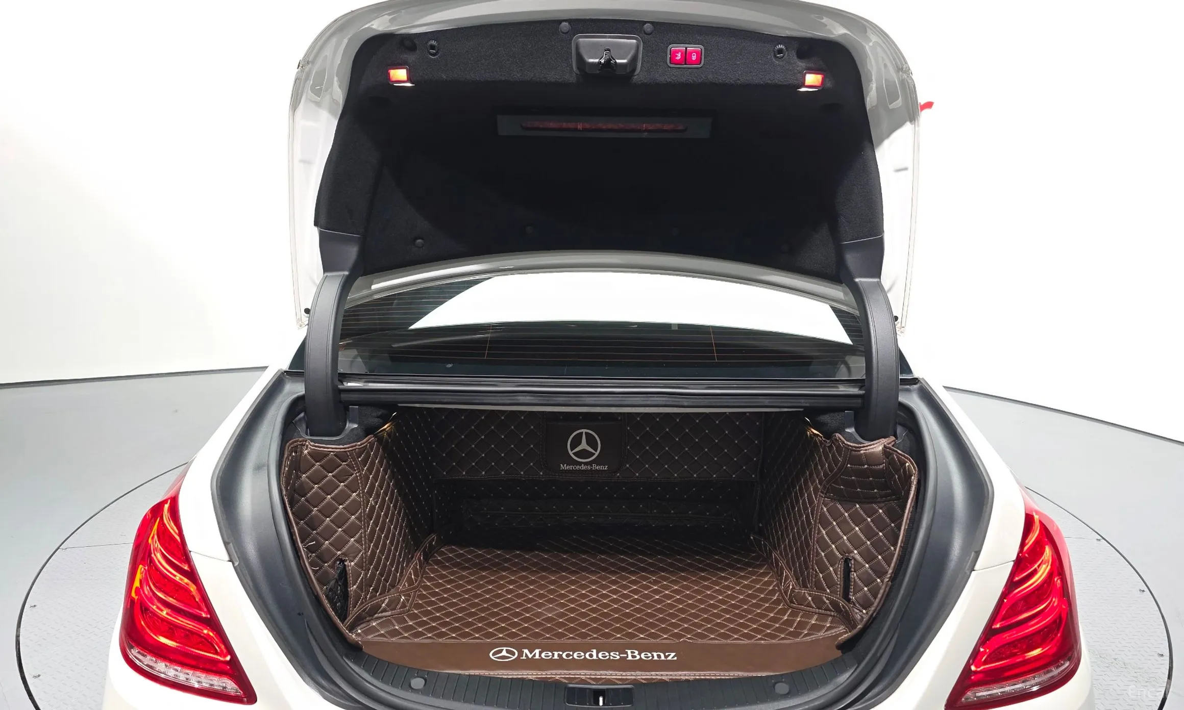 Mercedes Benz S-Class W222 превью 20