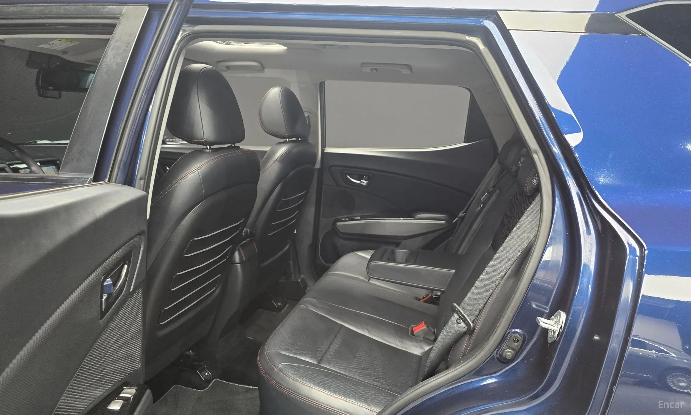 KG Mobility (SsangYong) Tivoli Air превью 11