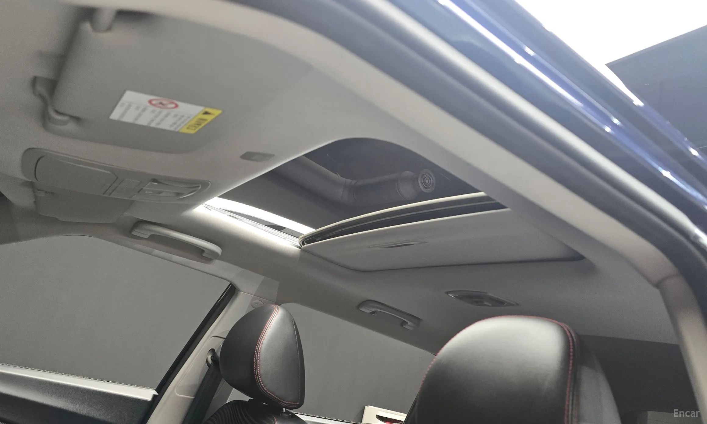 KG Mobility (SsangYong) Tivoli Air превью 12