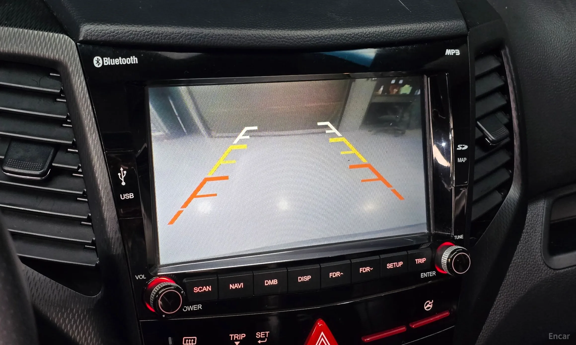 KG Mobility (SsangYong) Tivoli Air превью 17