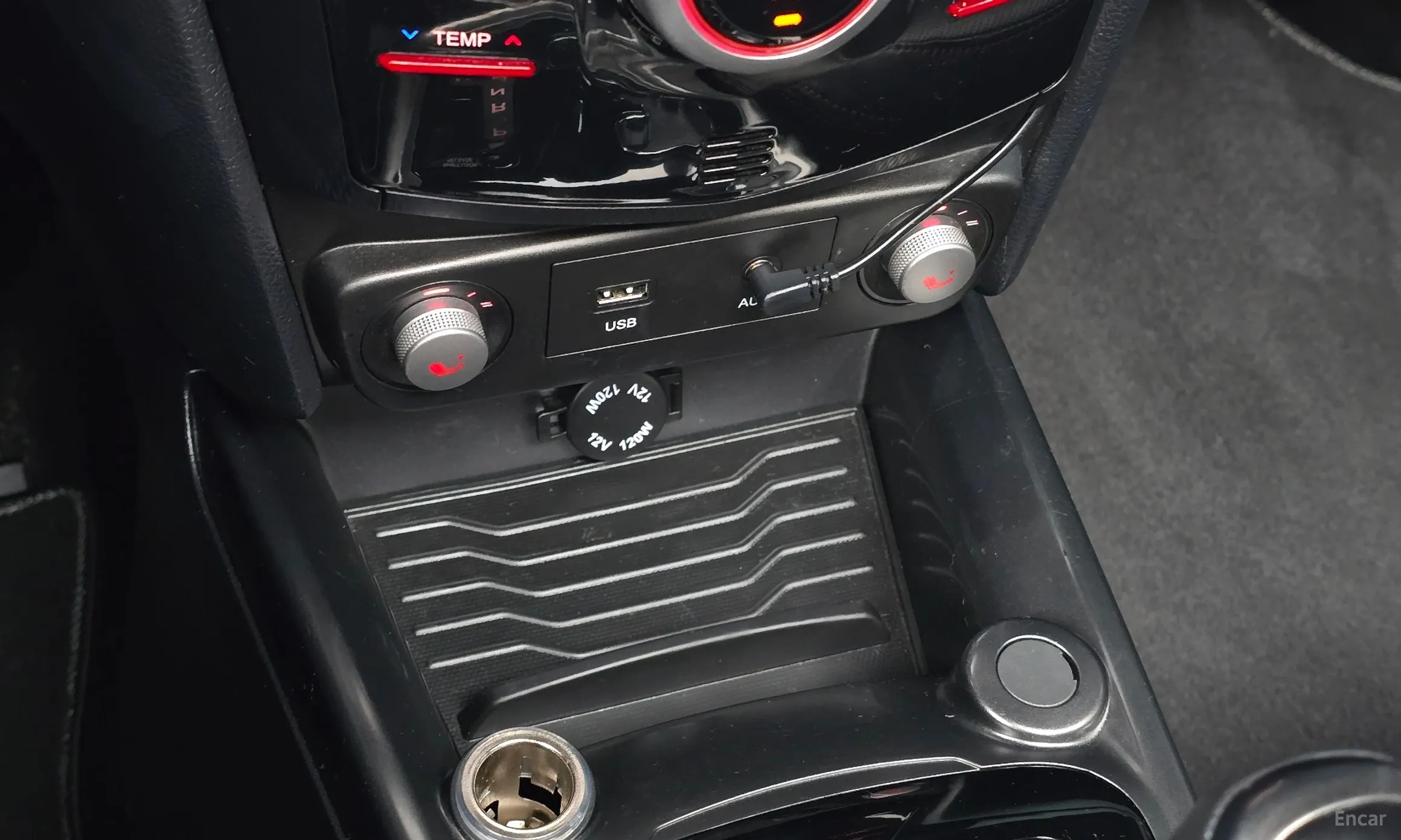 KG Mobility (SsangYong) Tivoli Air превью 19