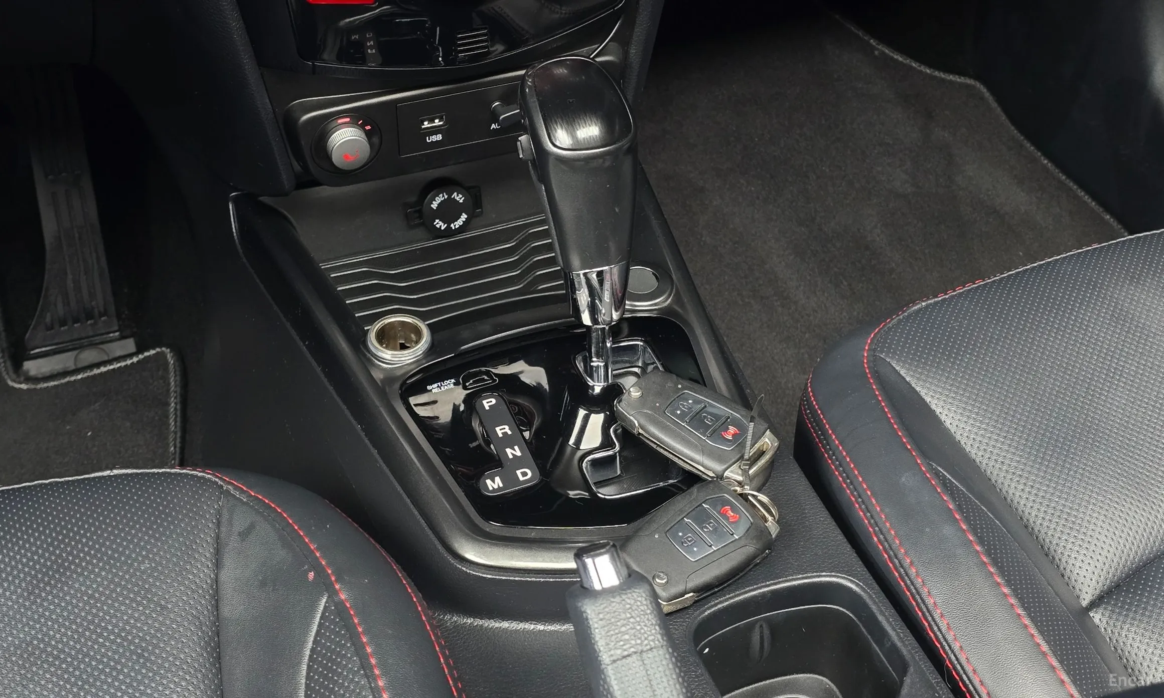 KG Mobility (SsangYong) Tivoli Air превью 9