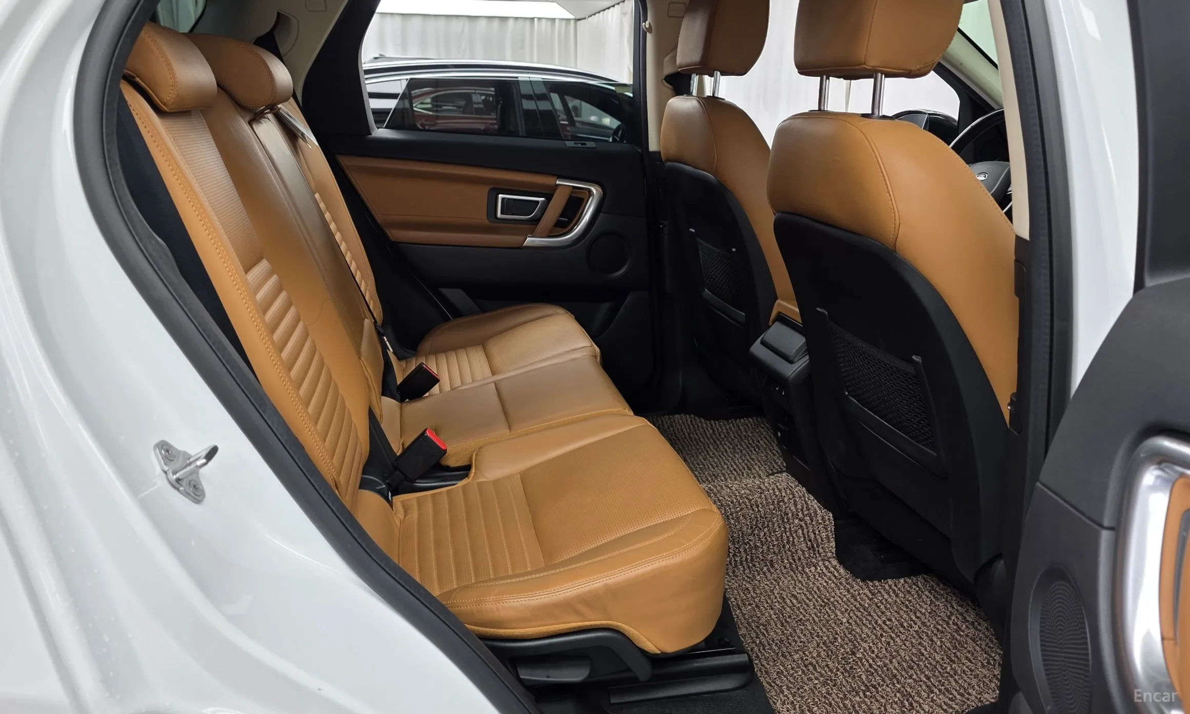 Land Rover Discovery Sports превью 11