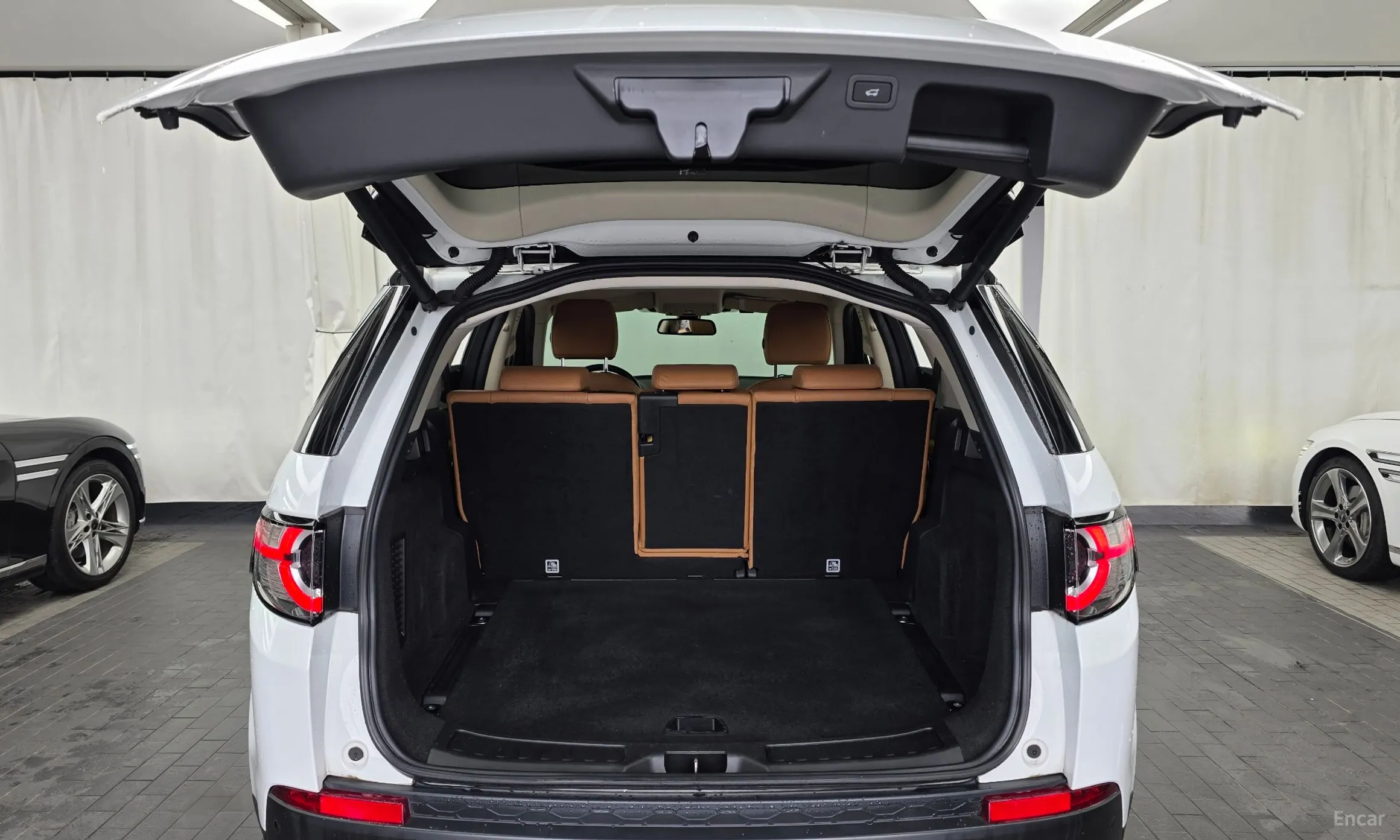 Land Rover Discovery Sports превью 20
