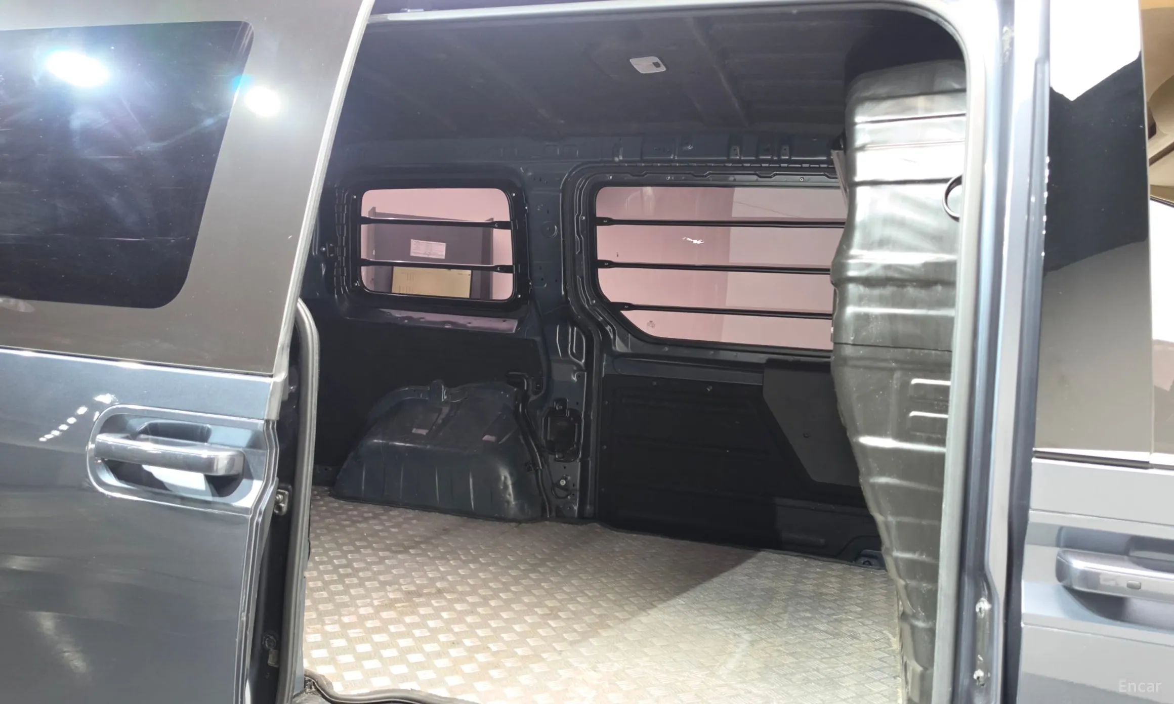 Hyundai Staria превью 12