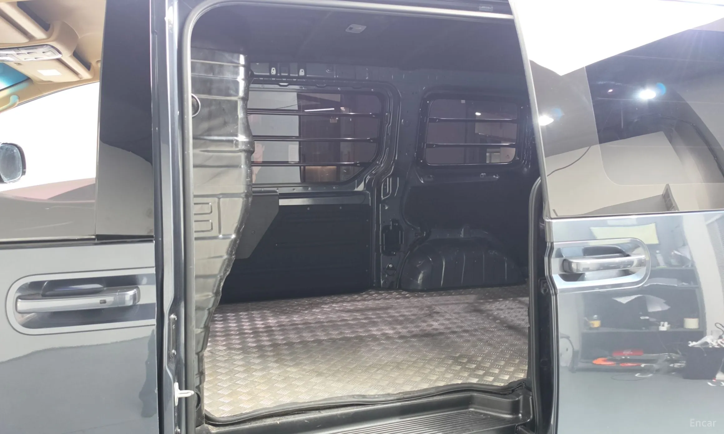 Hyundai Staria превью 19
