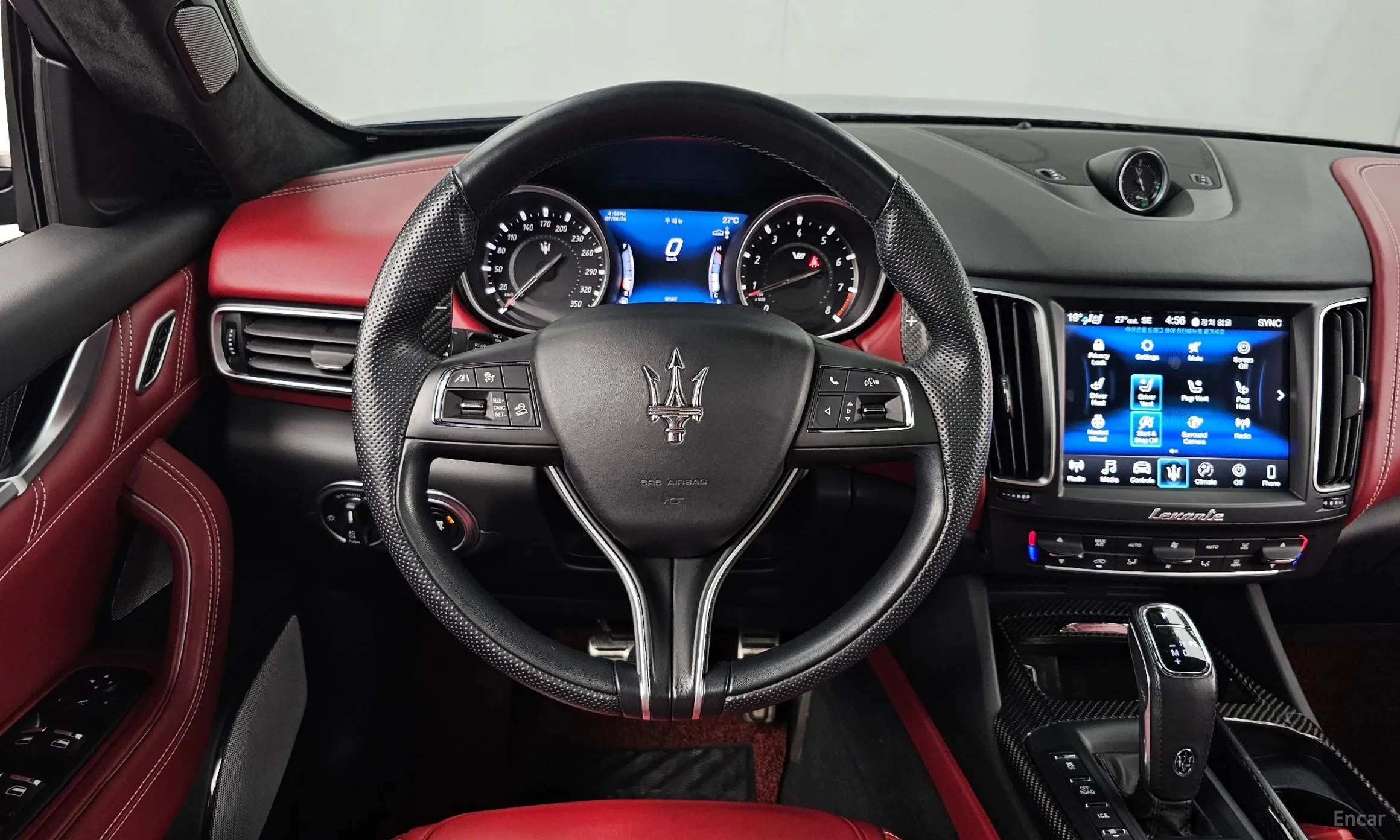 Maserati Levante превью 13