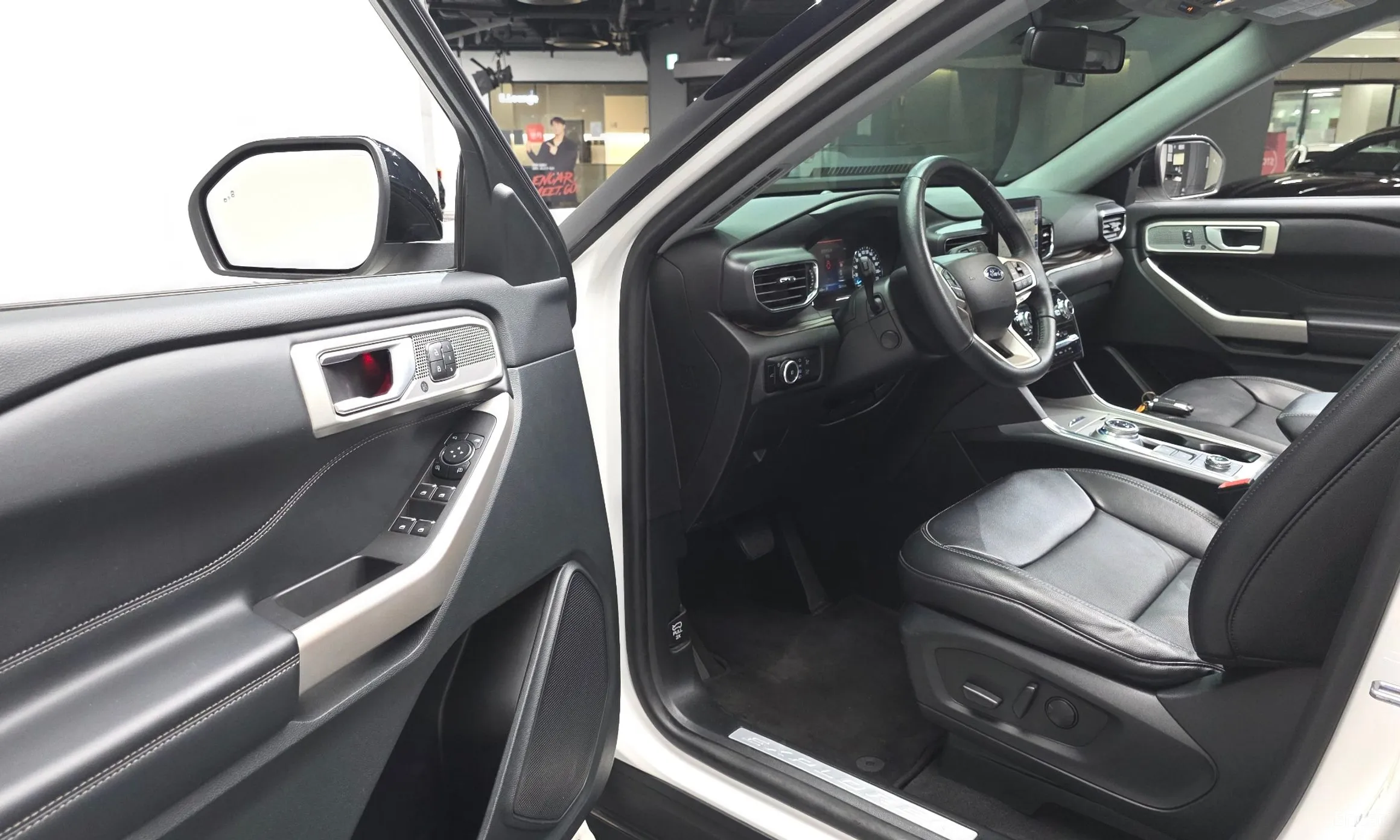 Ford Explorer 6th Generation превью 10