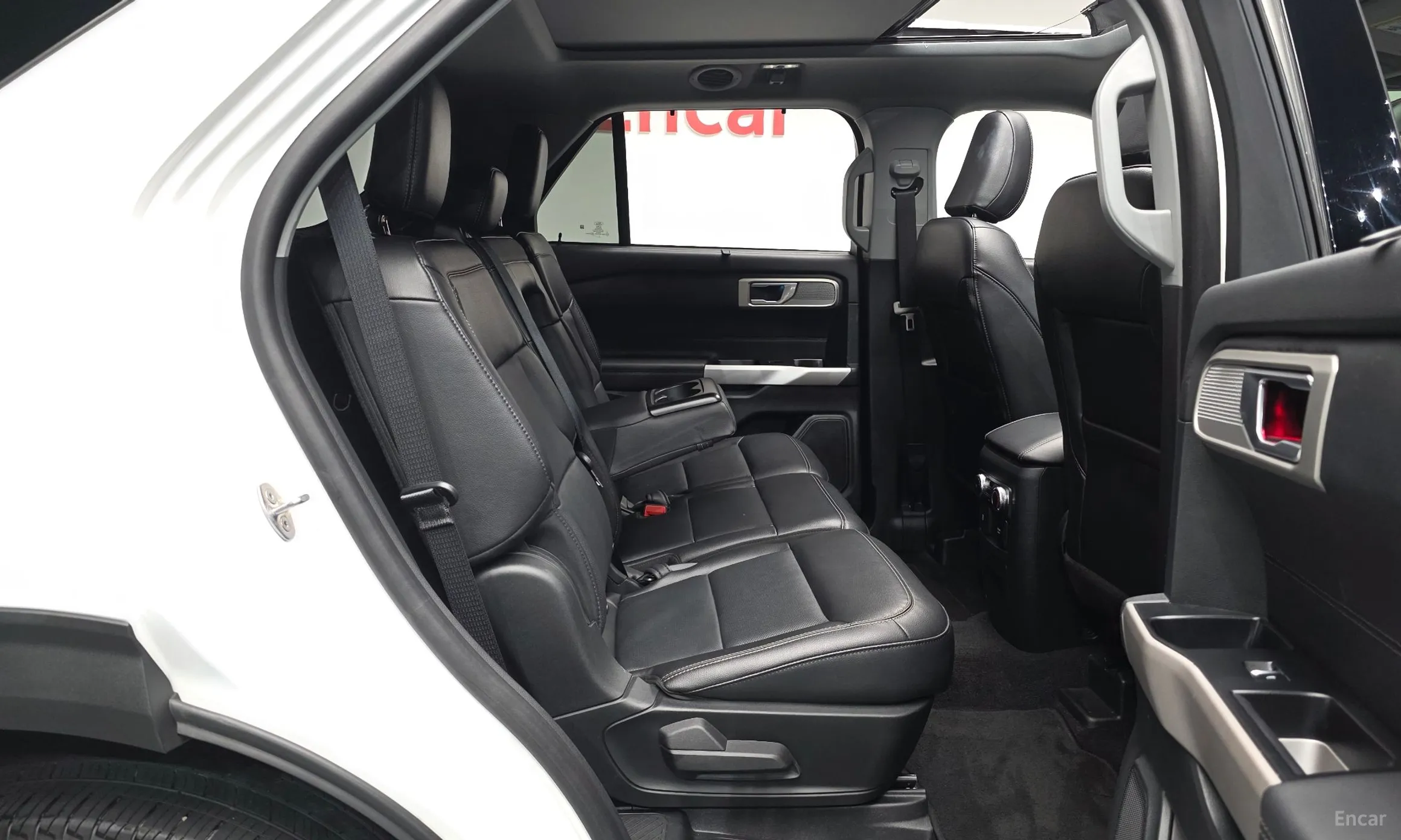 Ford Explorer 6th Generation превью 11