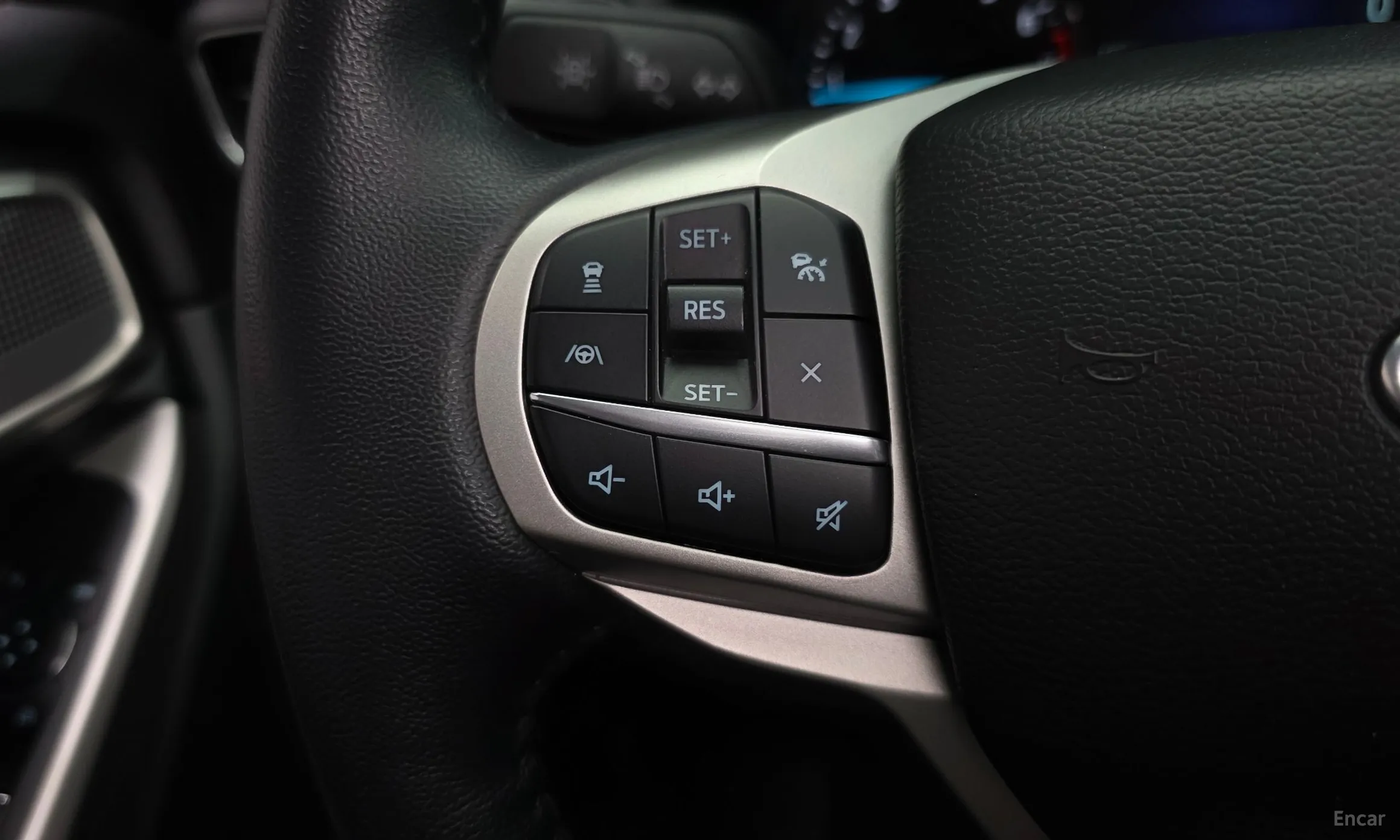 Ford Explorer 6th Generation превью 16