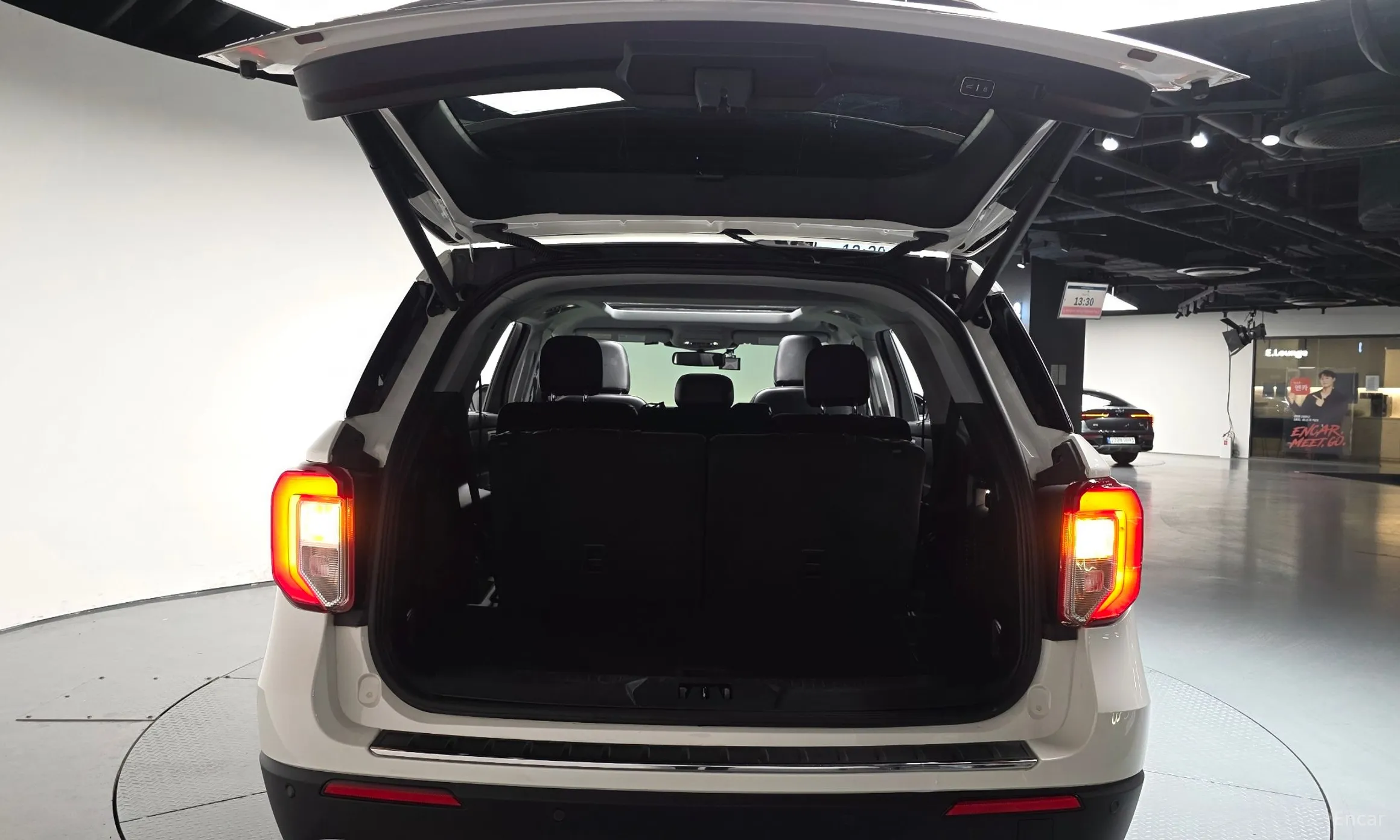Ford Explorer 6th Generation превью 20