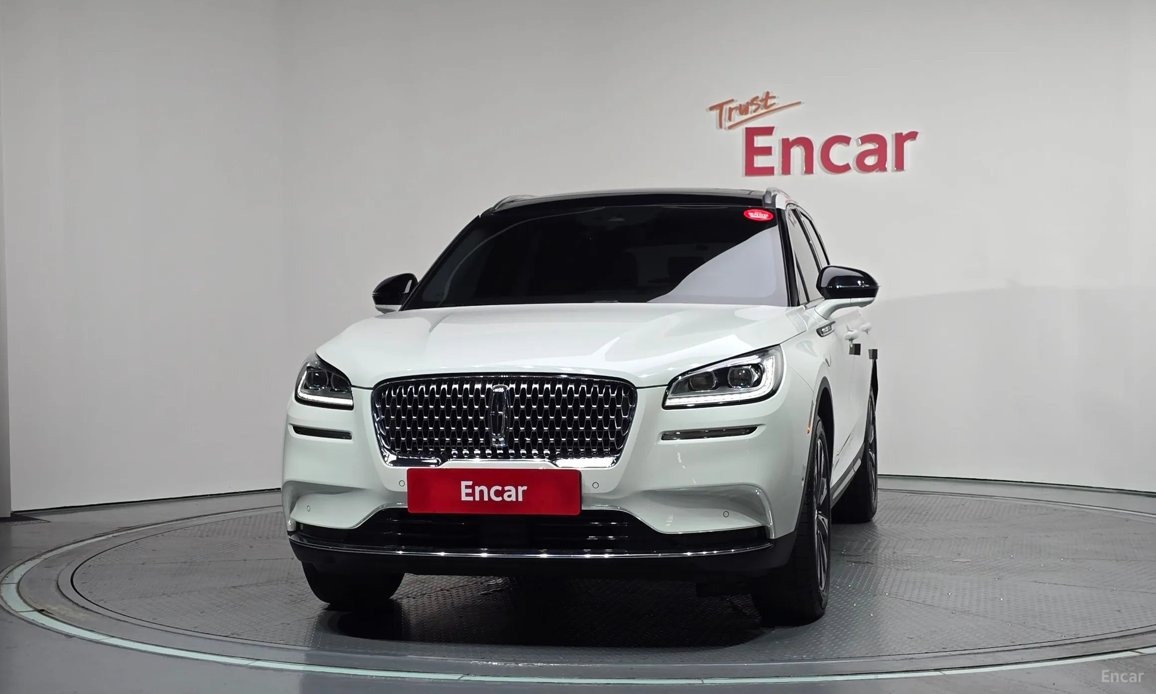 Lincoln Corsair превью 3