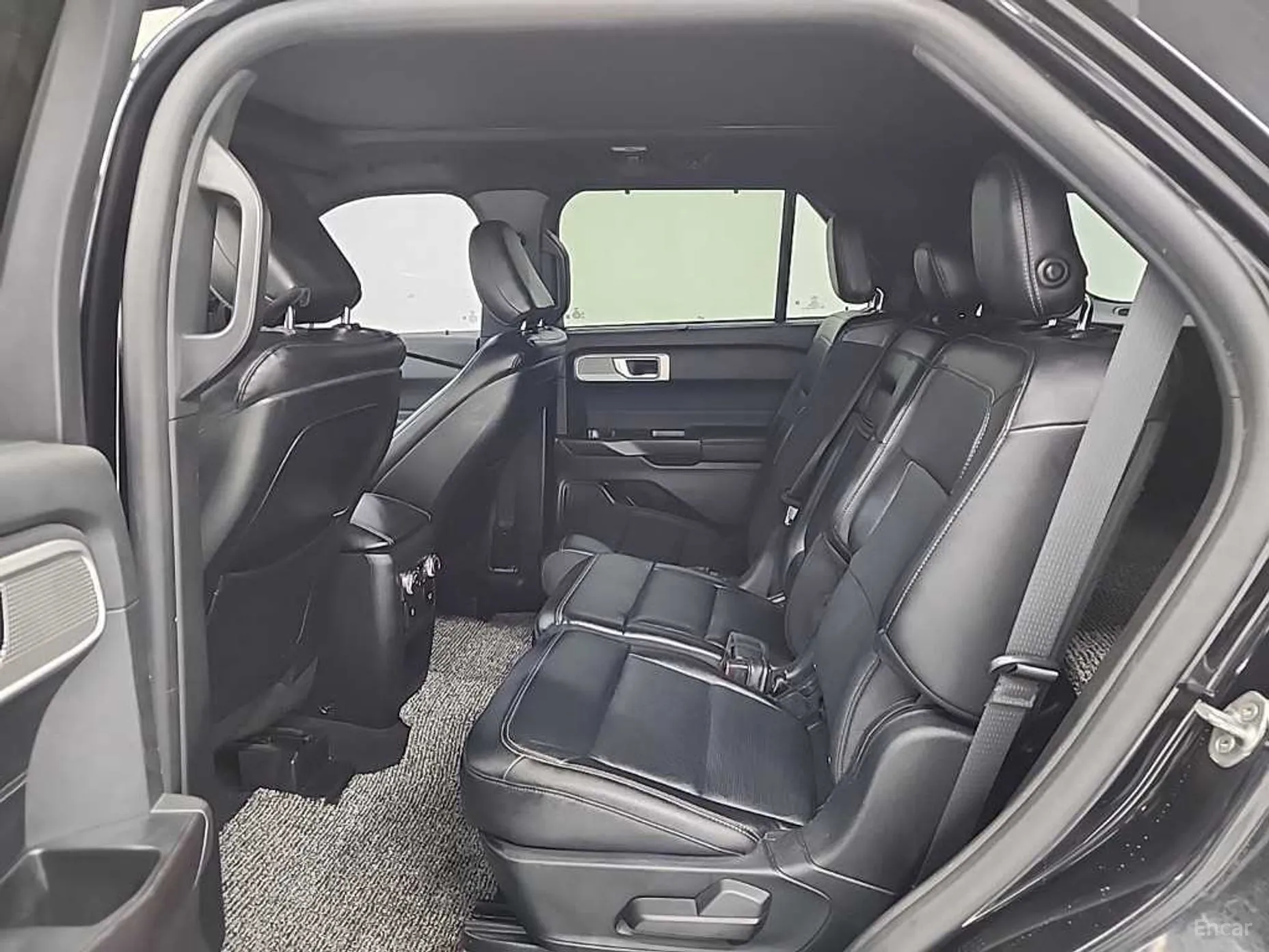 Ford Explorer 6th Generation превью 12