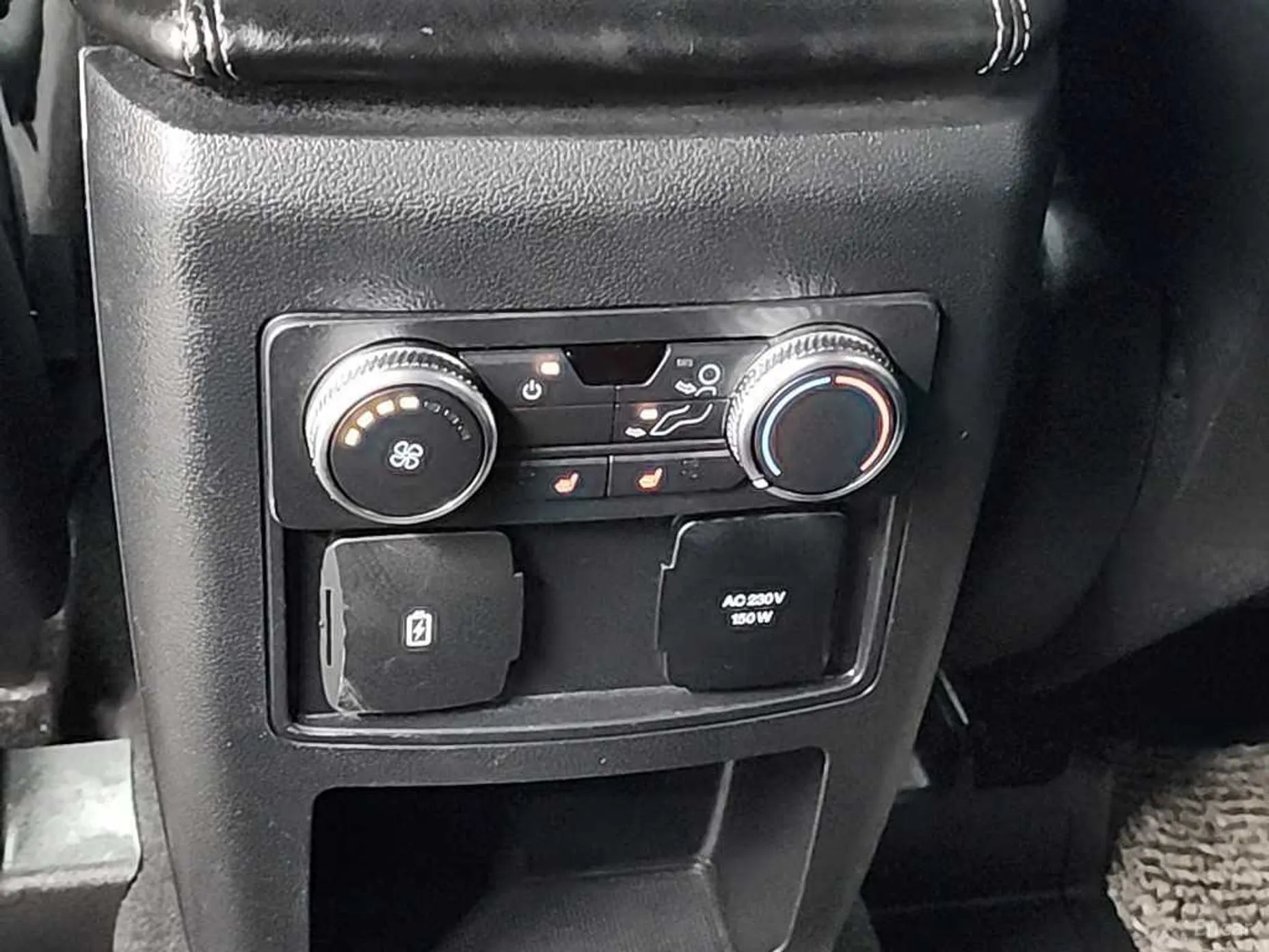 Ford Explorer 6th Generation превью 13