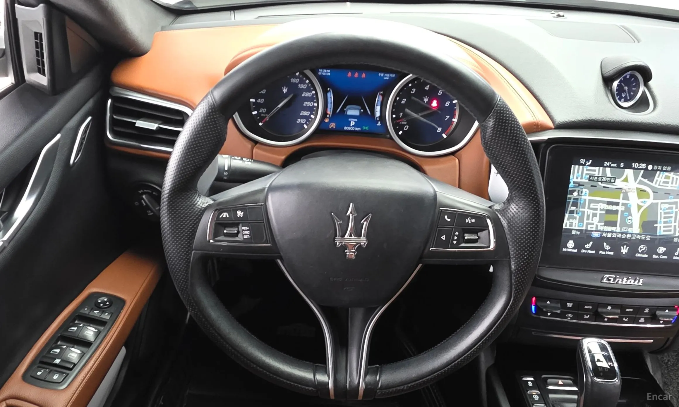 Maserati Ghibli превью 13
