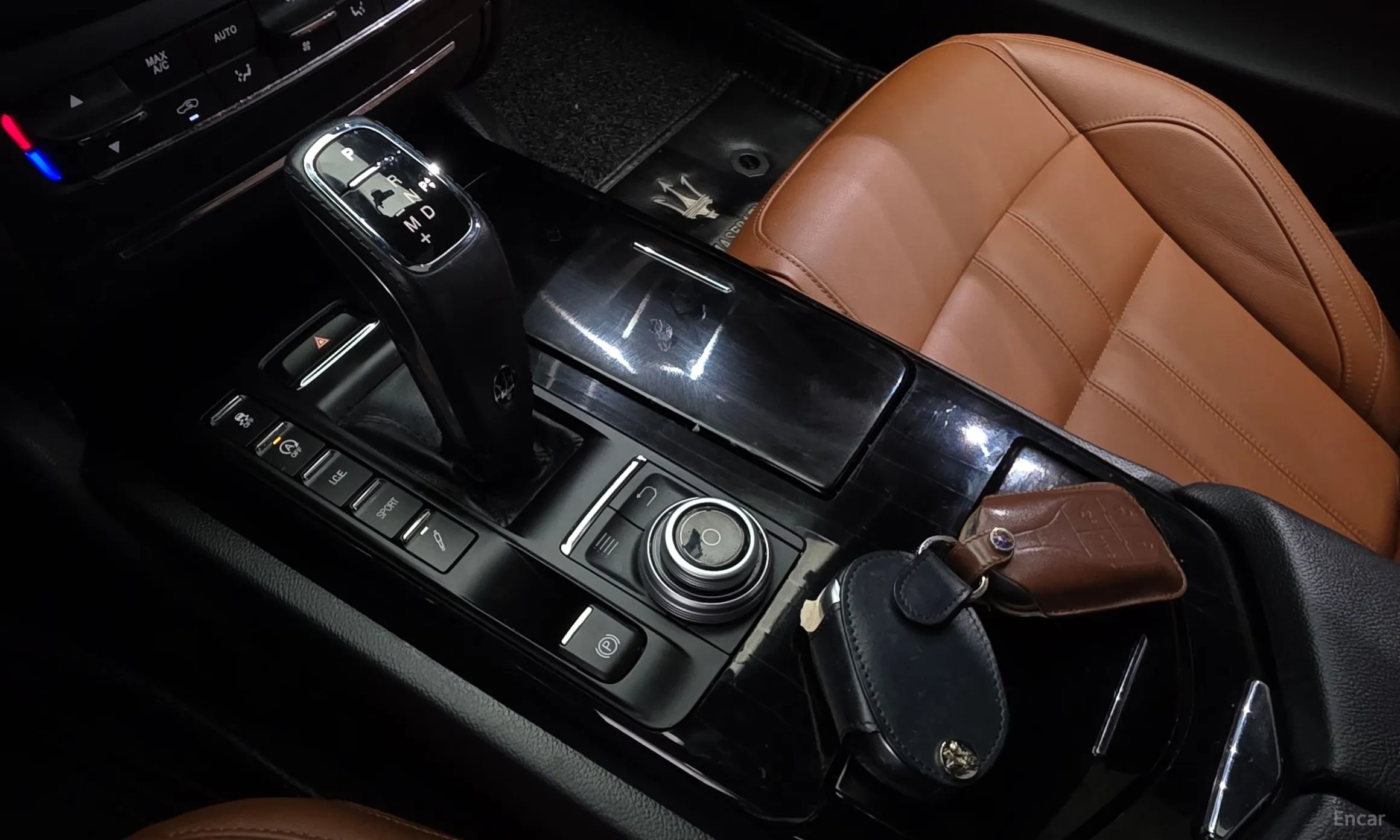 Maserati Ghibli превью 9