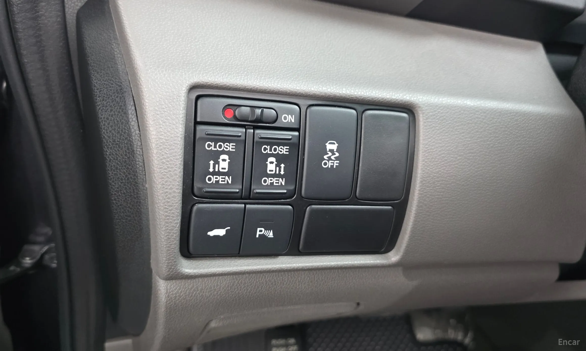 Honda Odyssey превью 16