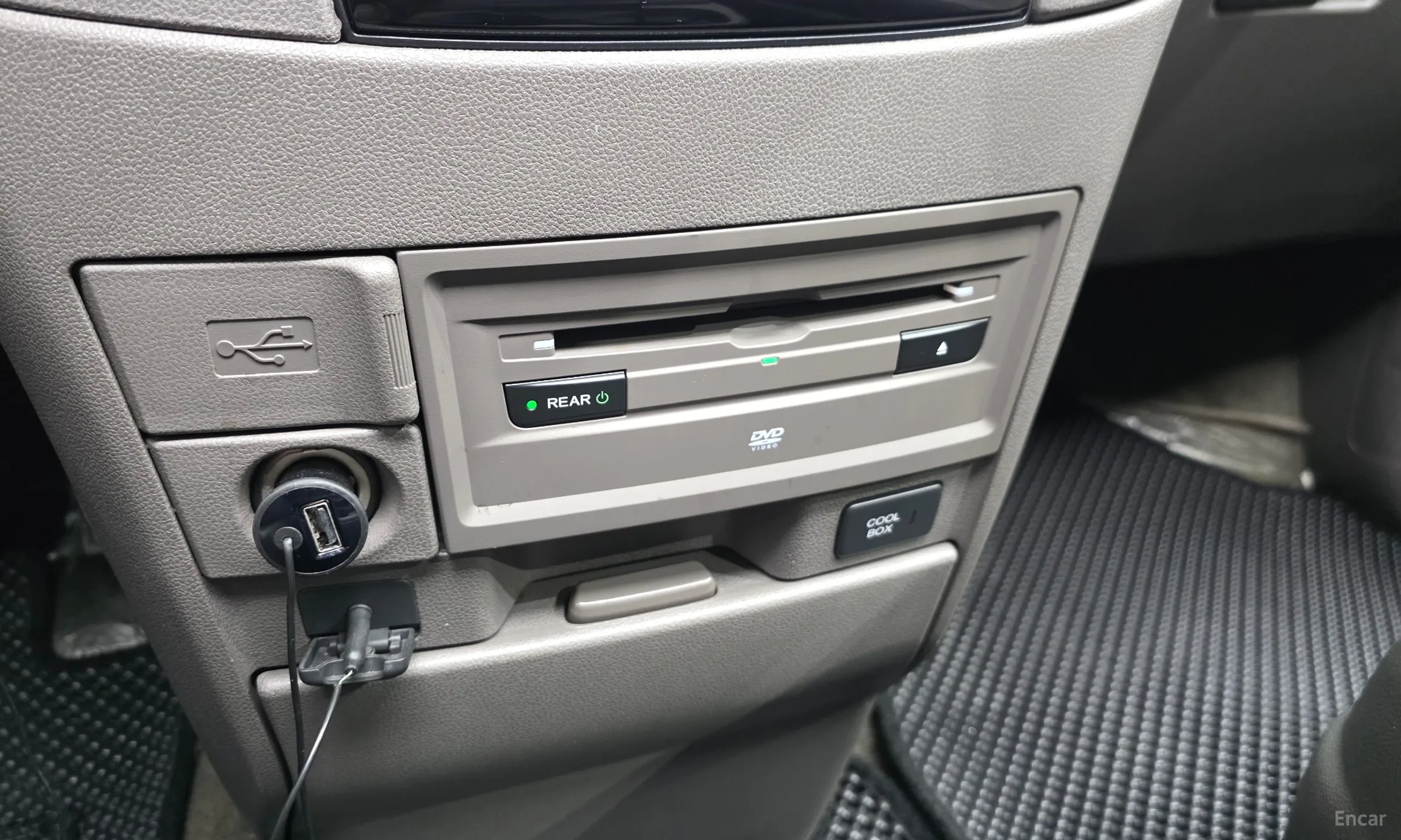 Honda Odyssey превью 17