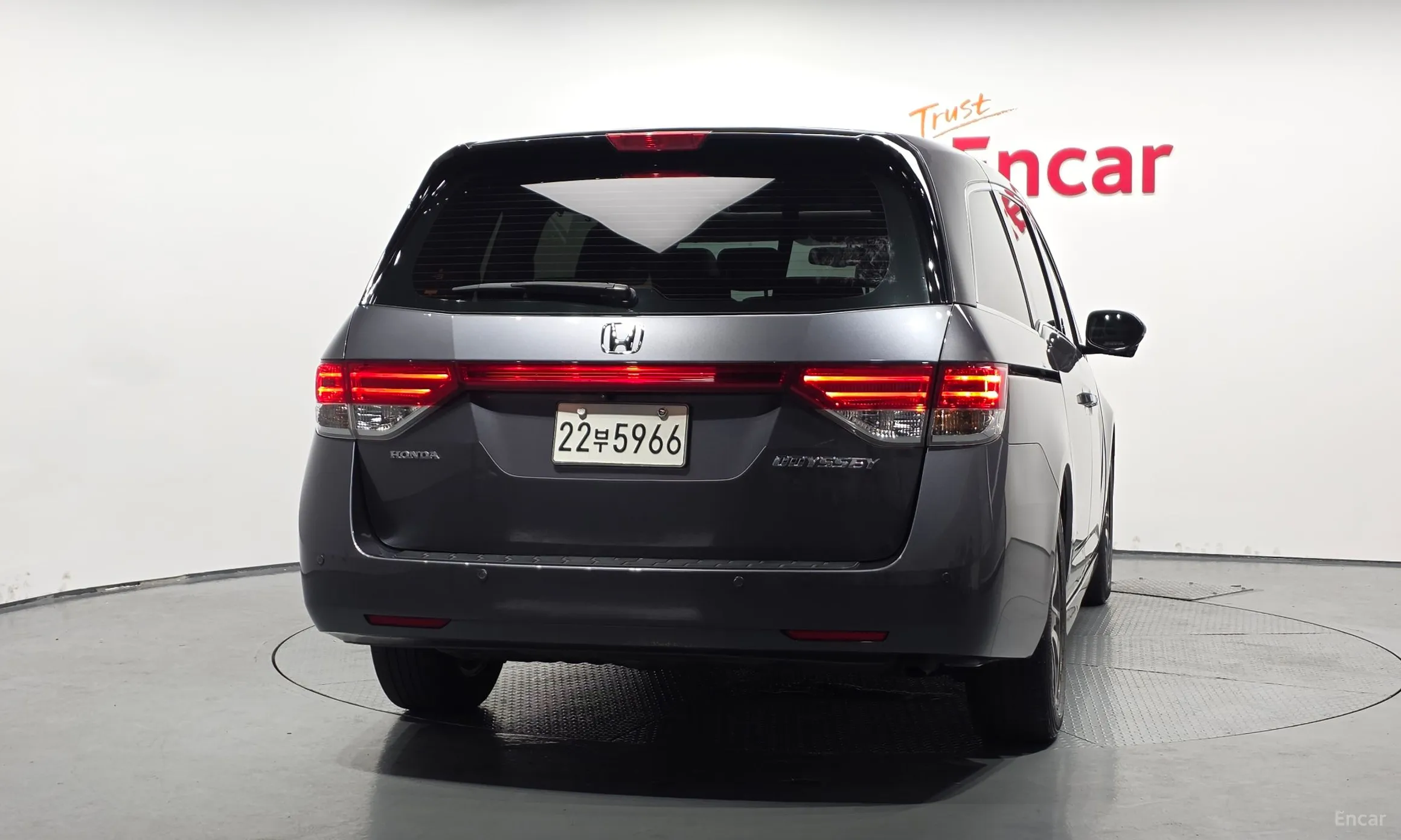 Honda Odyssey превью 4