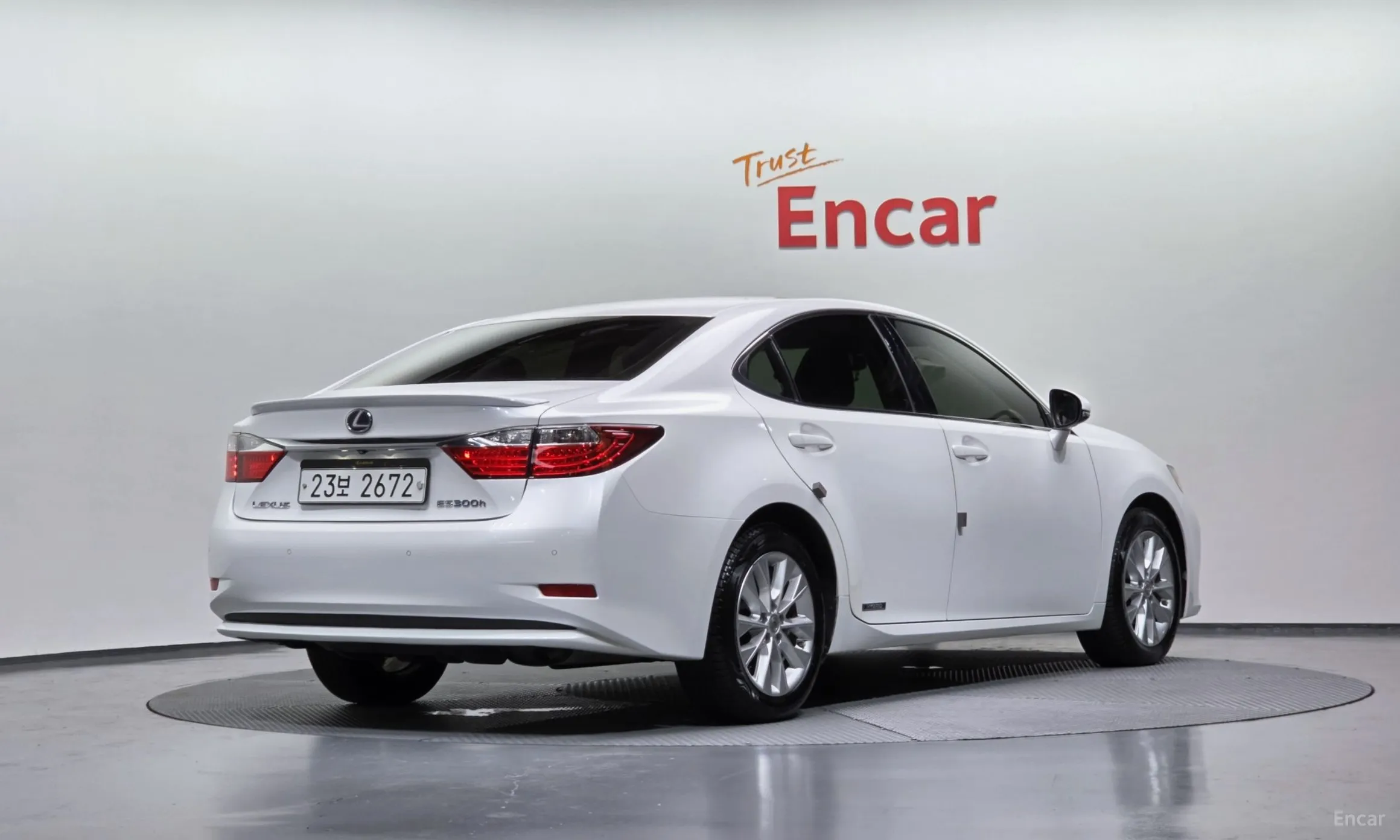 Lexus New ES300h превью 2