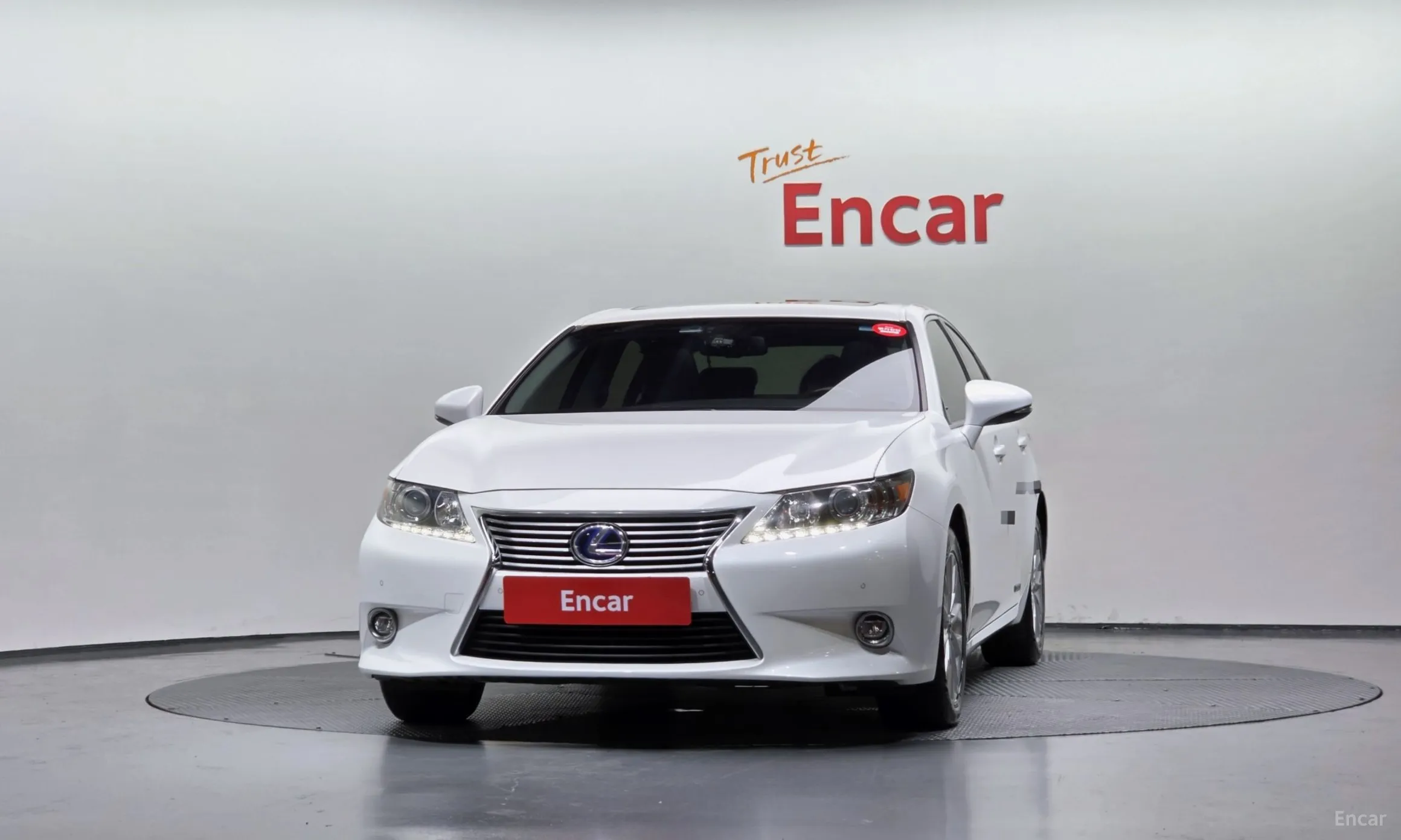 Lexus New ES300h превью 3