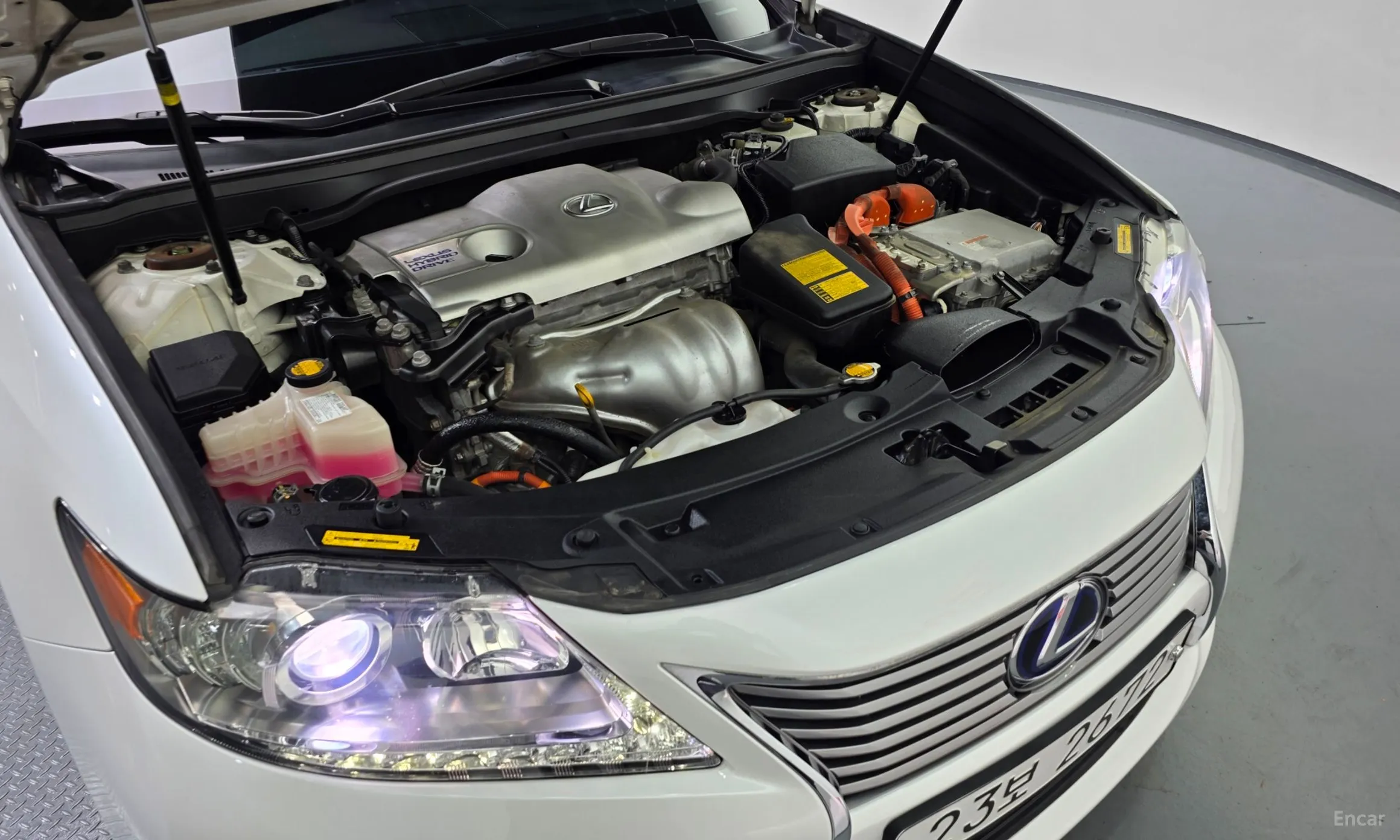 Lexus New ES300h превью 6